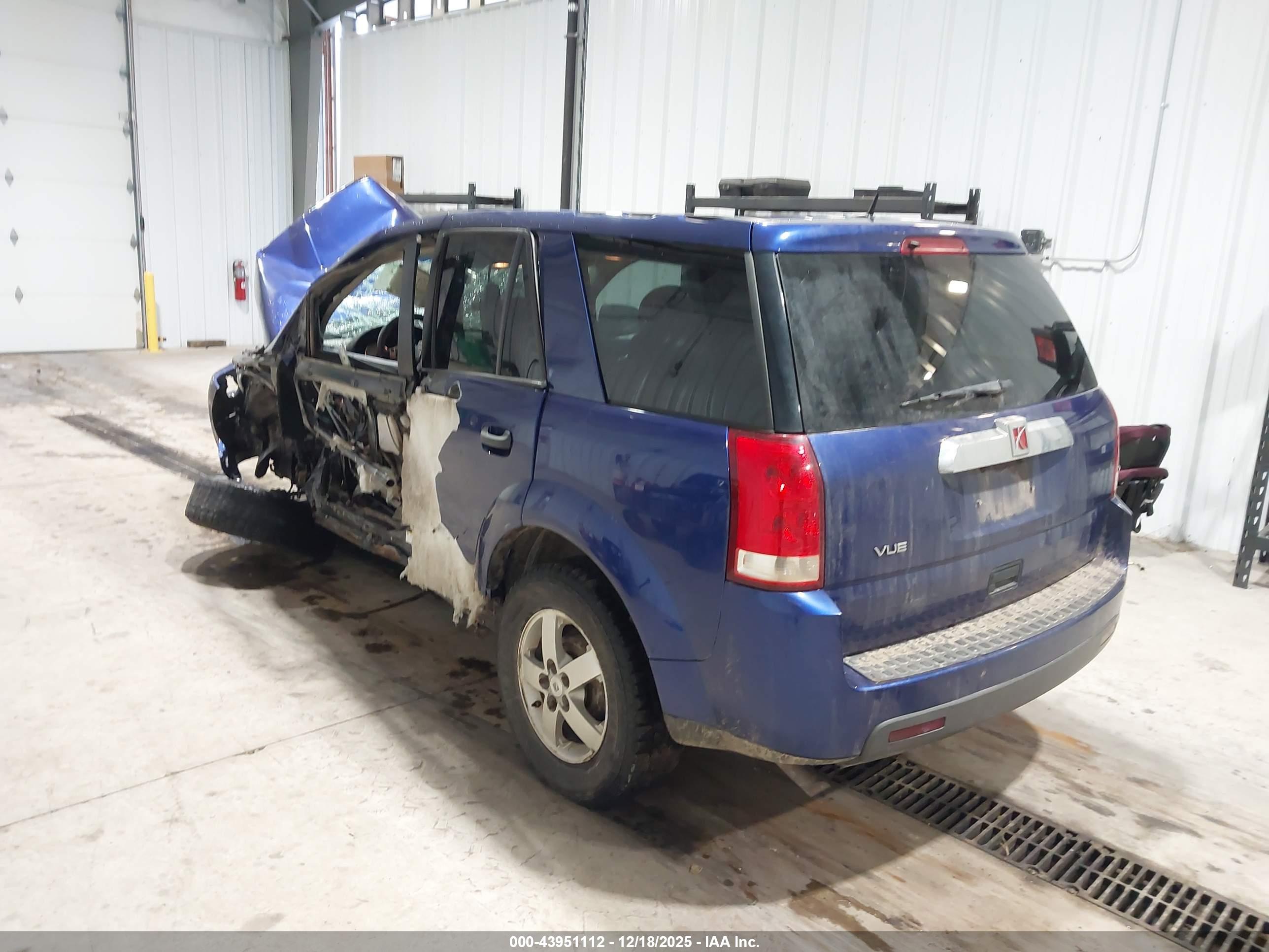 SATURN VUE image 3
