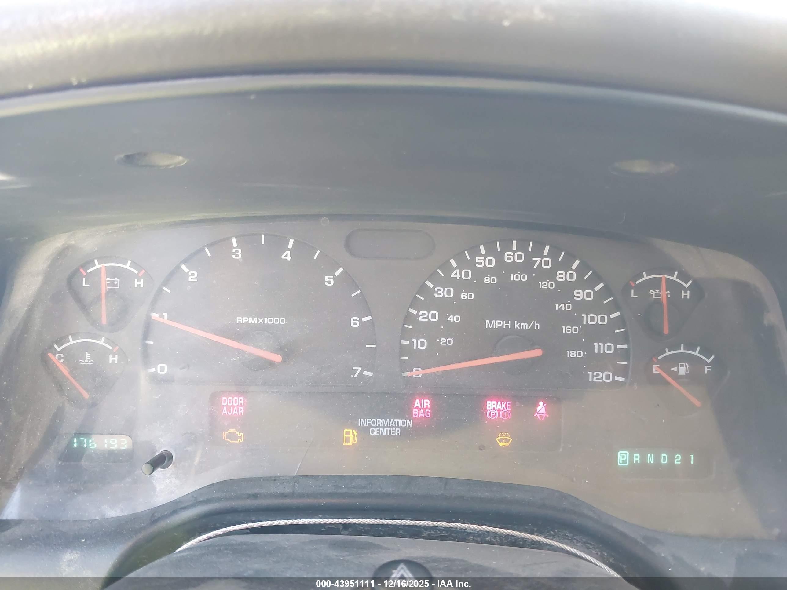 DODGE DAKOTA image 7