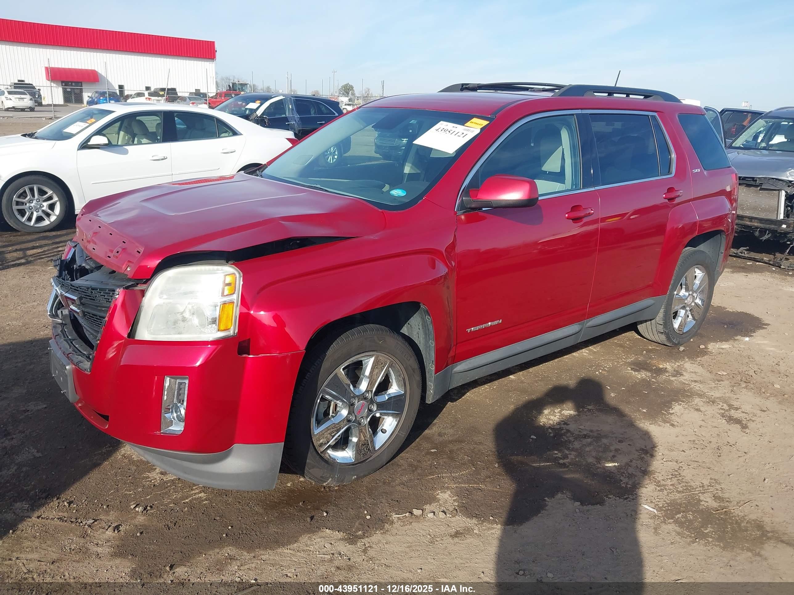 GMC TERRAIN image 2
