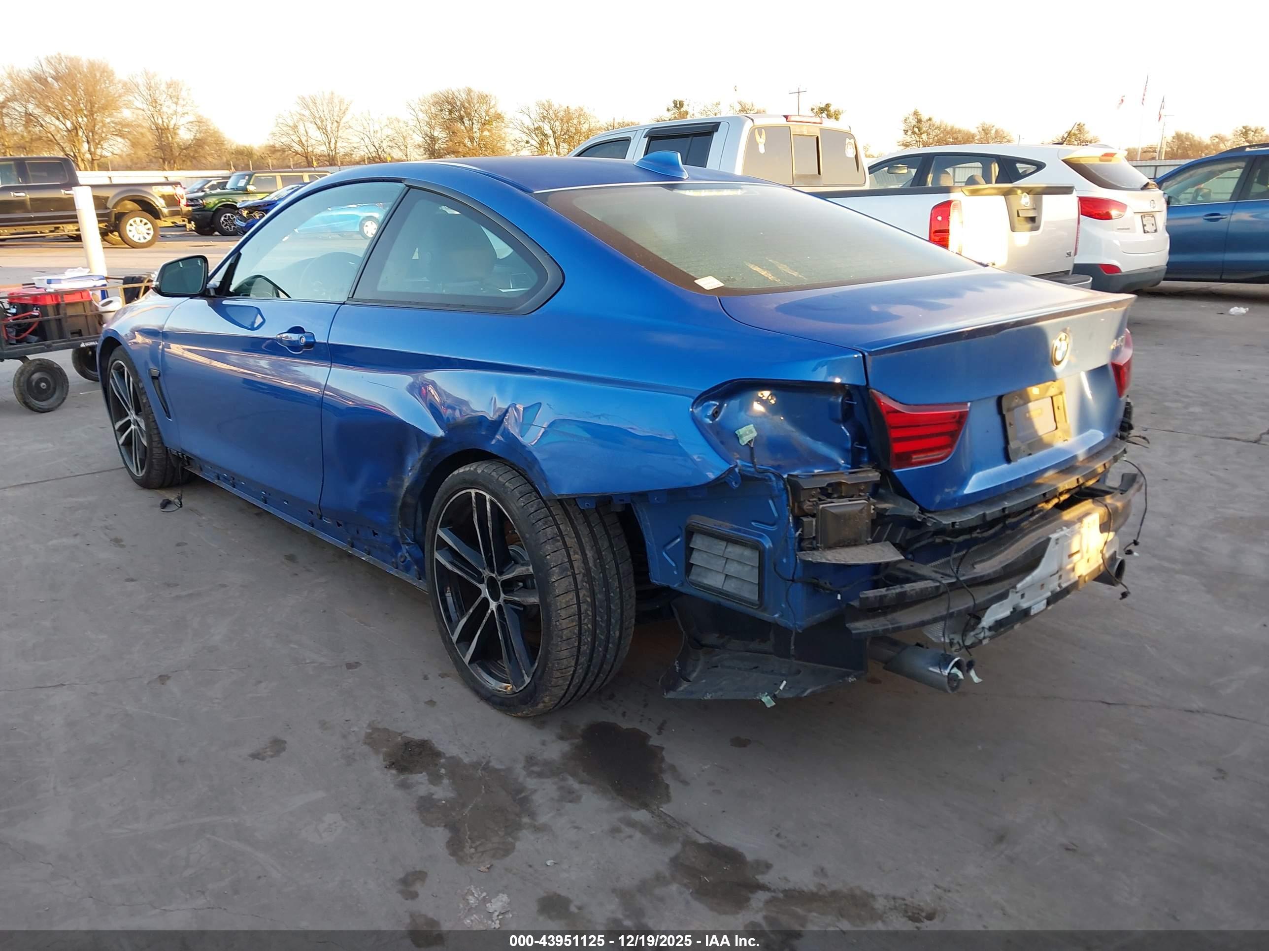 BMW 440I image 3