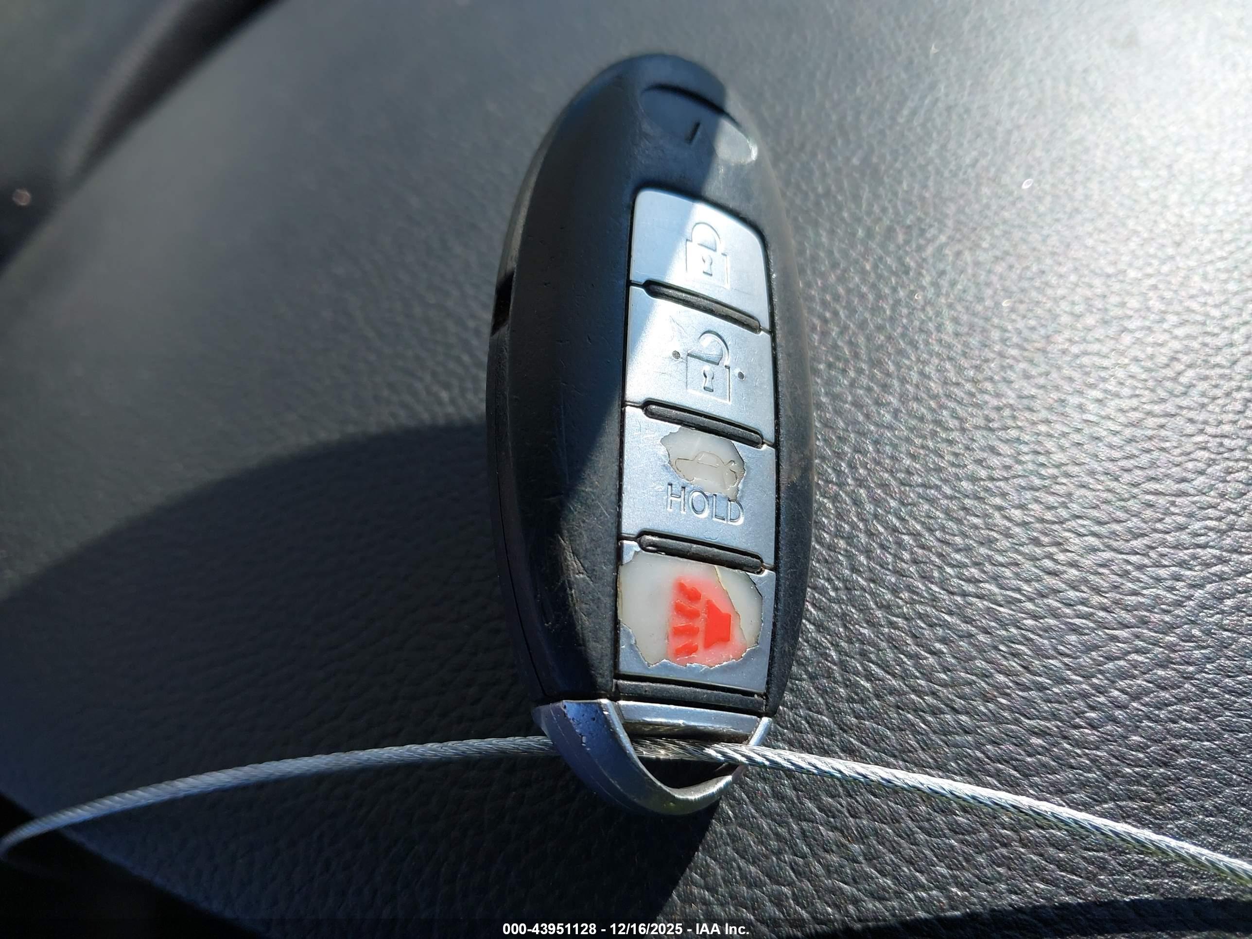 INFINITI G37X image 11