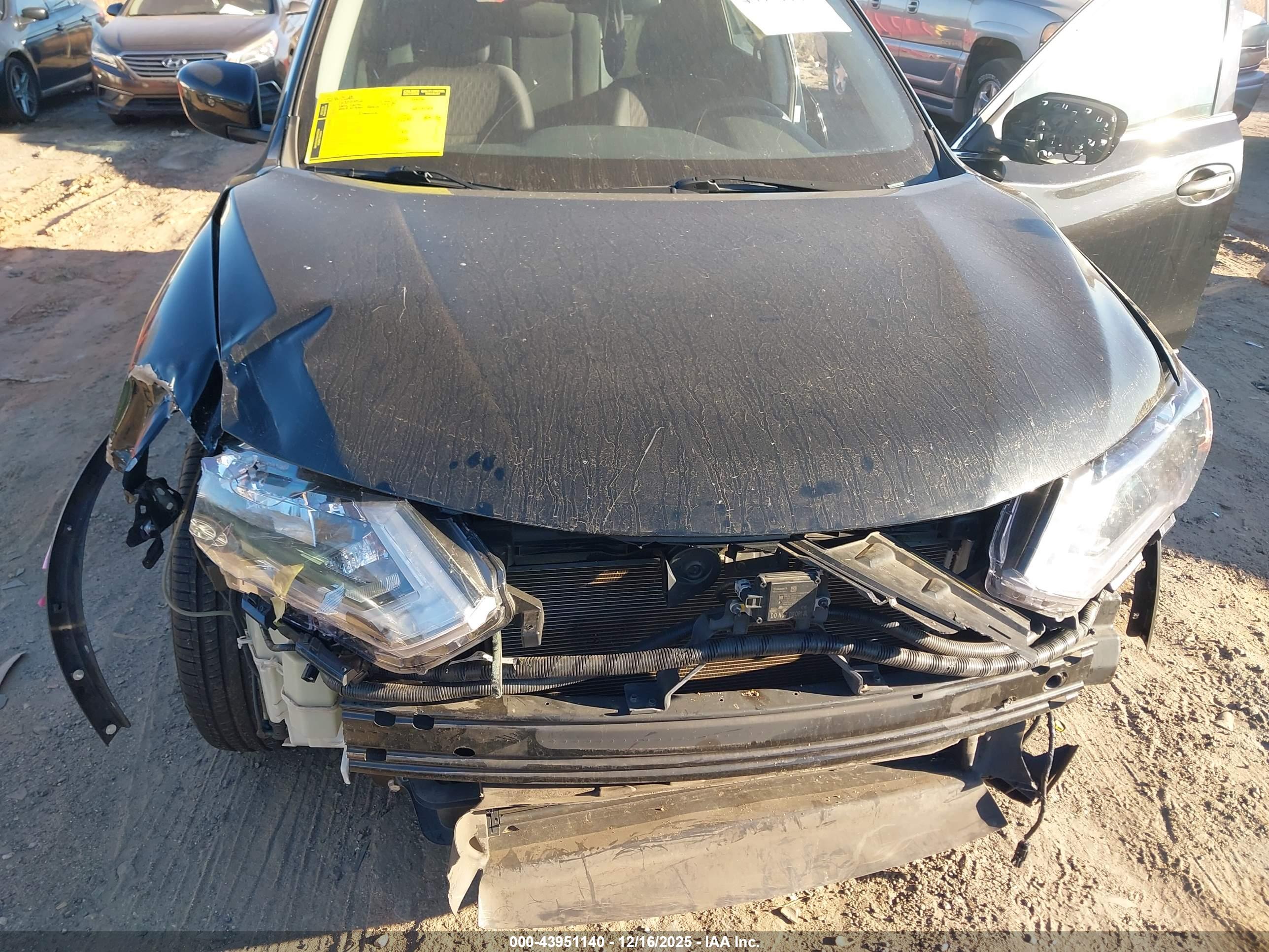 NISSAN ROGUE image 6