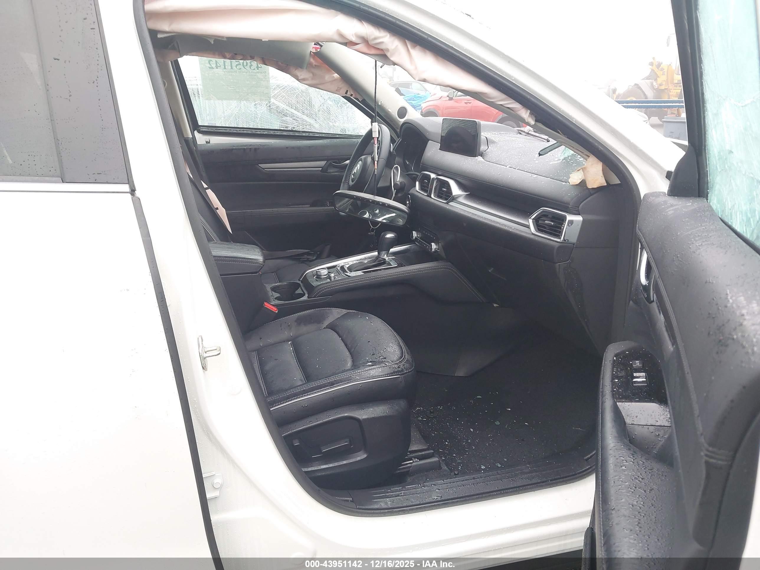 MAZDA CX-5 image 5
