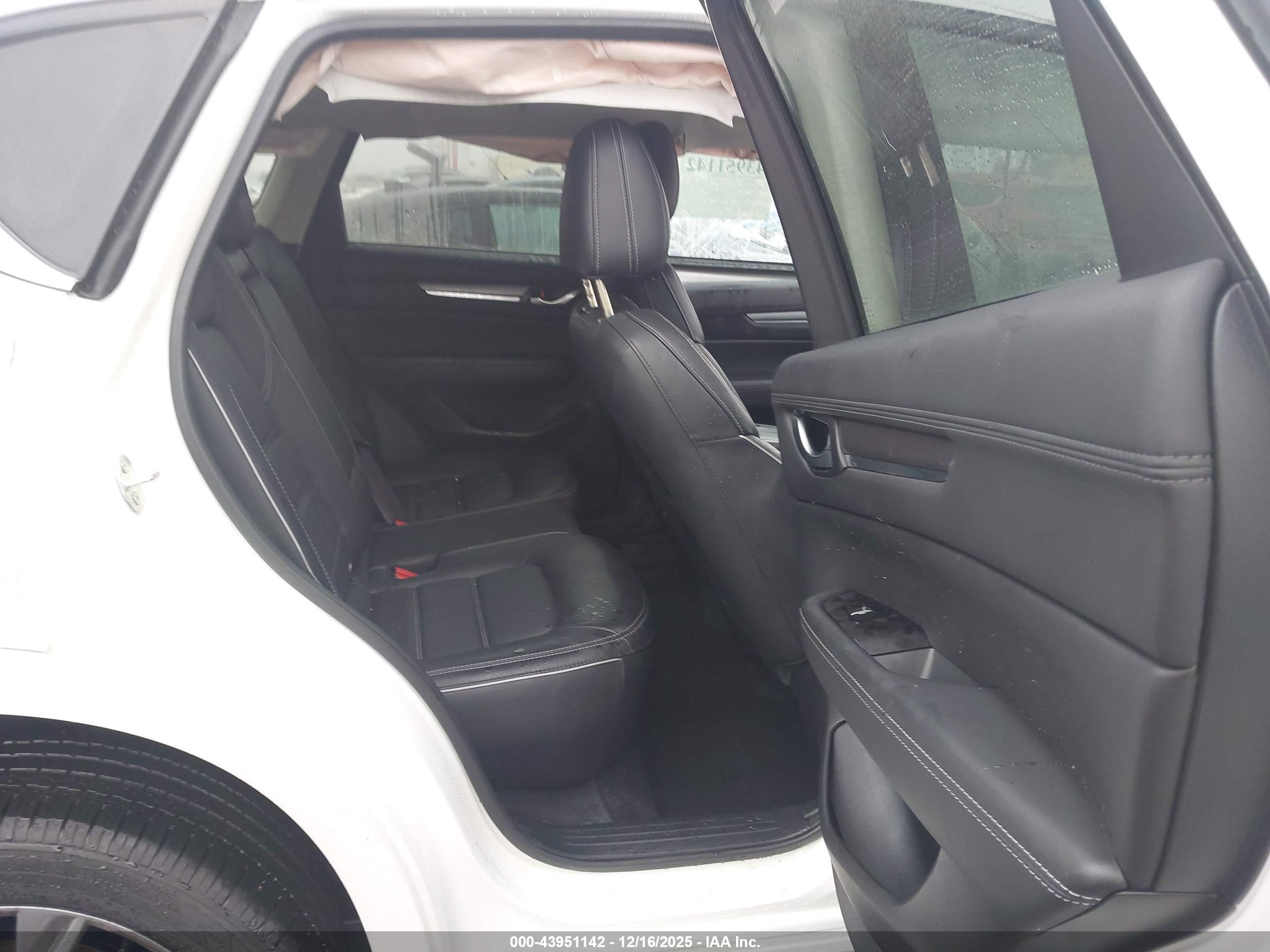 MAZDA CX-5 image 8