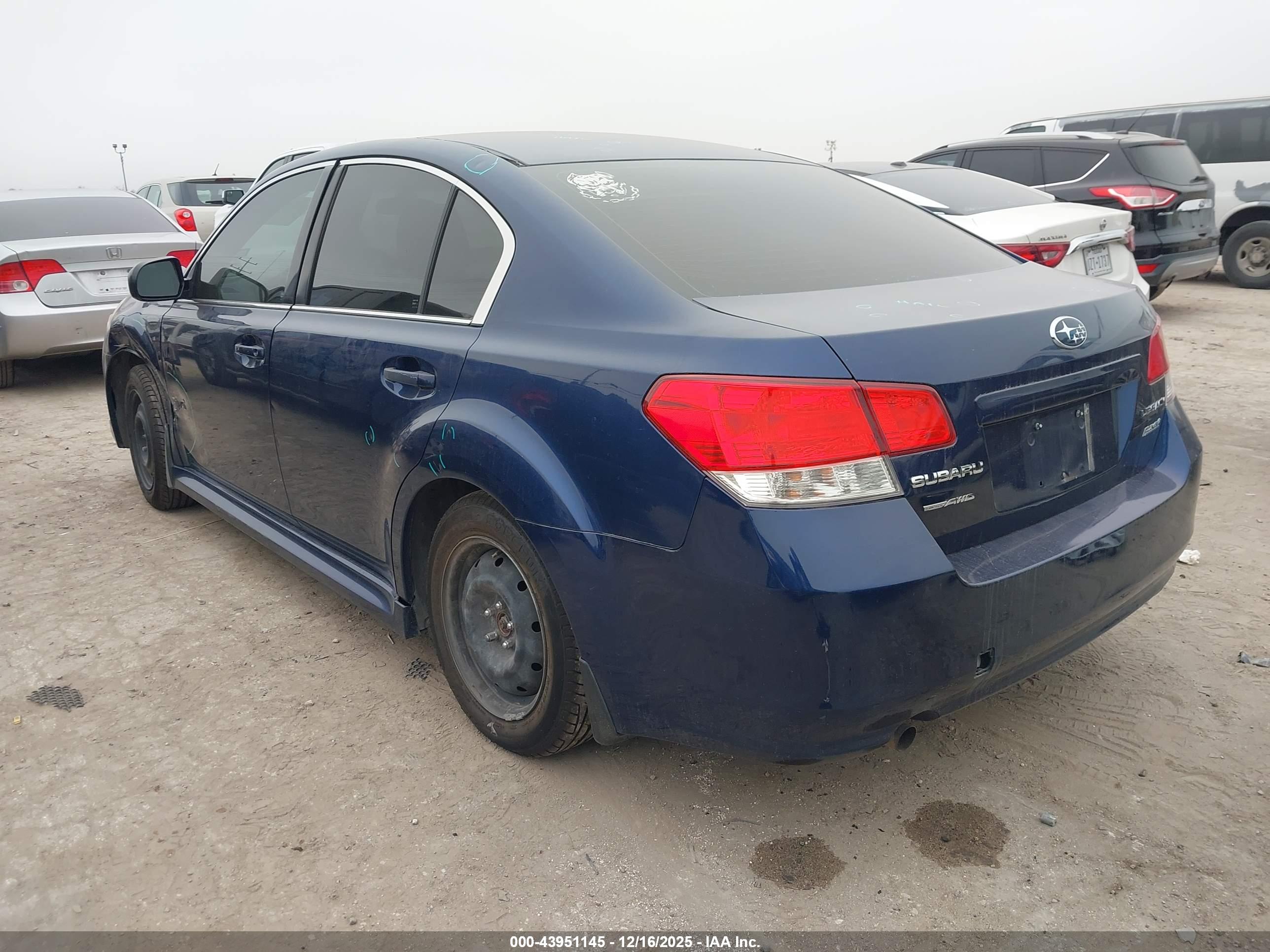 SUBARU LEGACY image 3