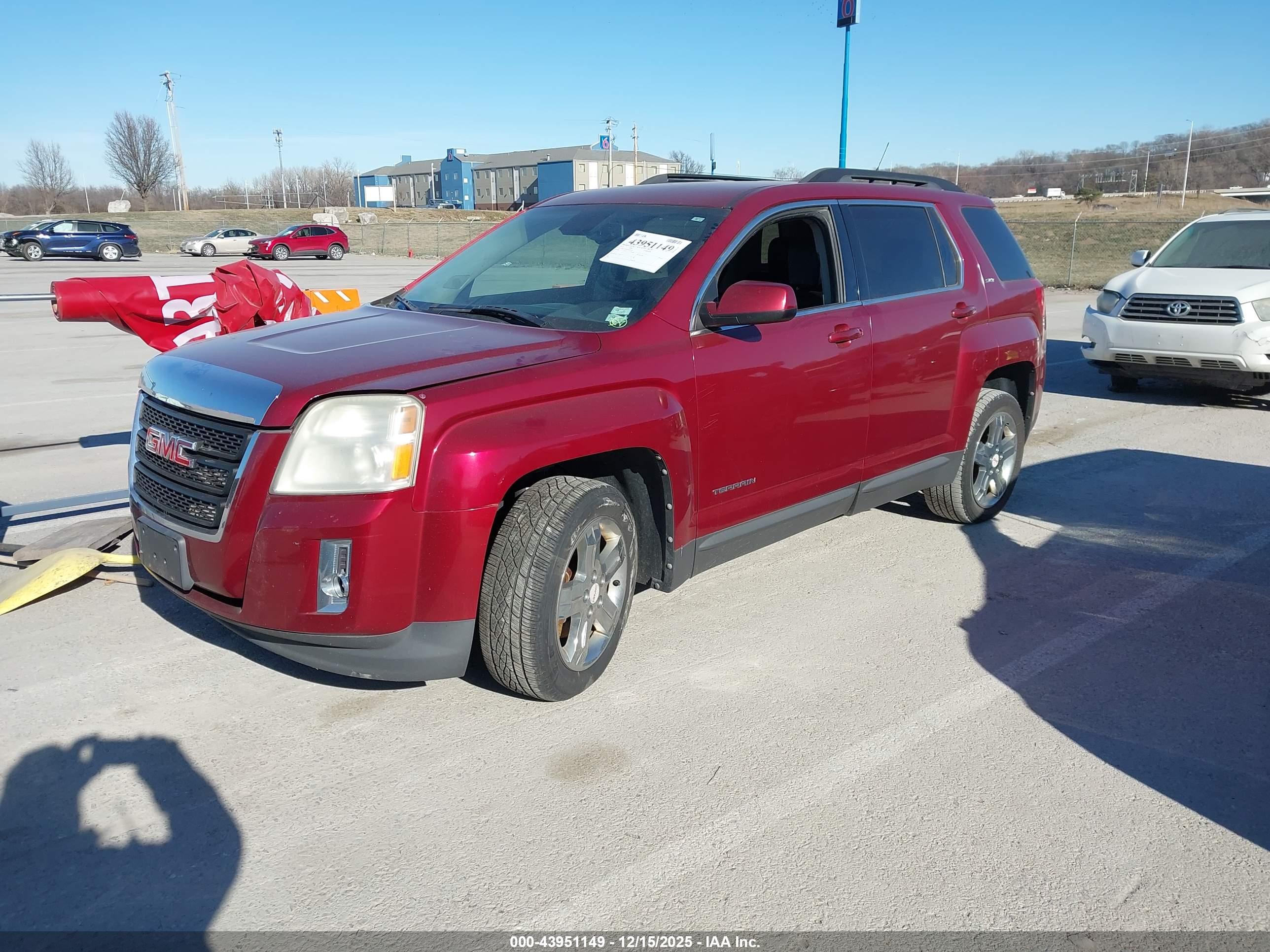 GMC TERRAIN image 2
