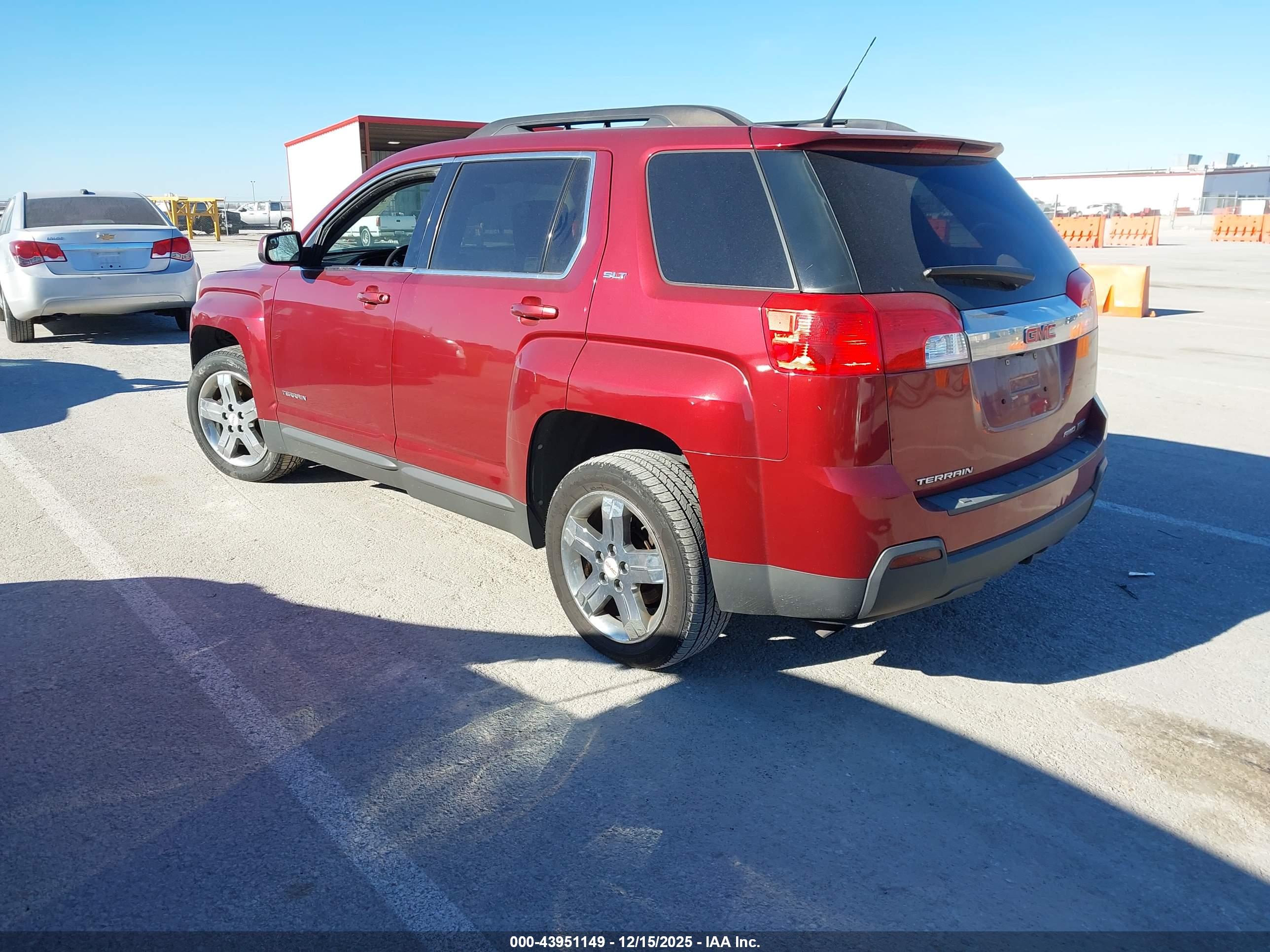 GMC TERRAIN image 3