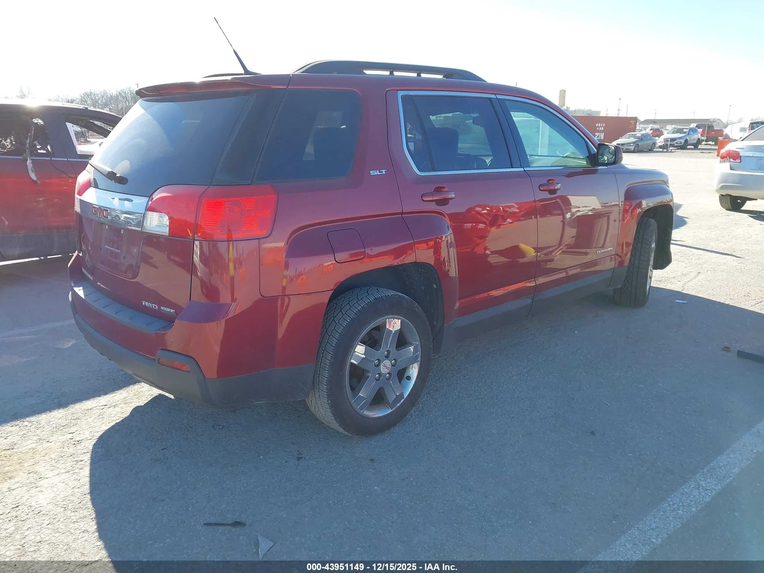 GMC TERRAIN image 4