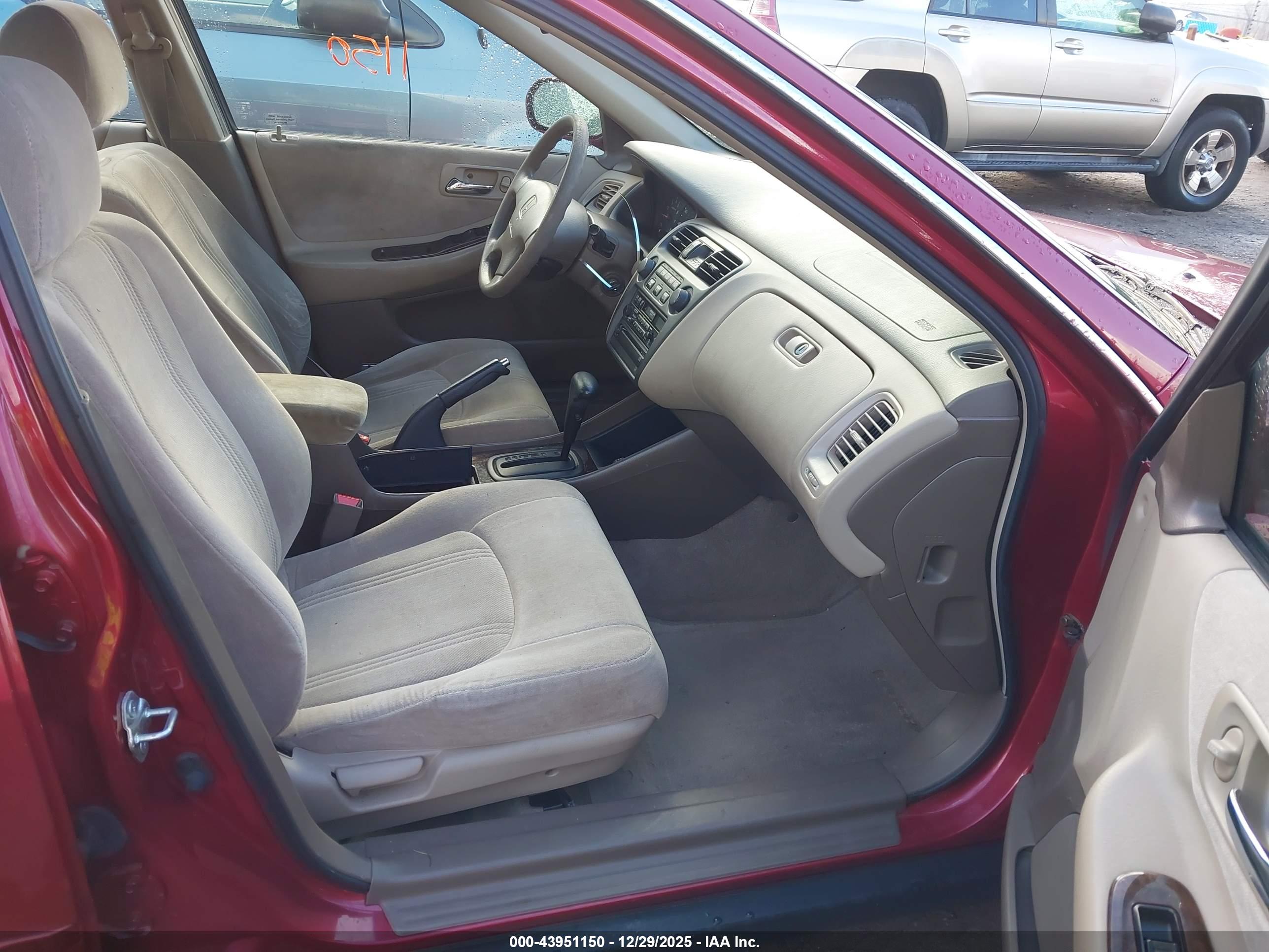 HONDA ACCORD image 5