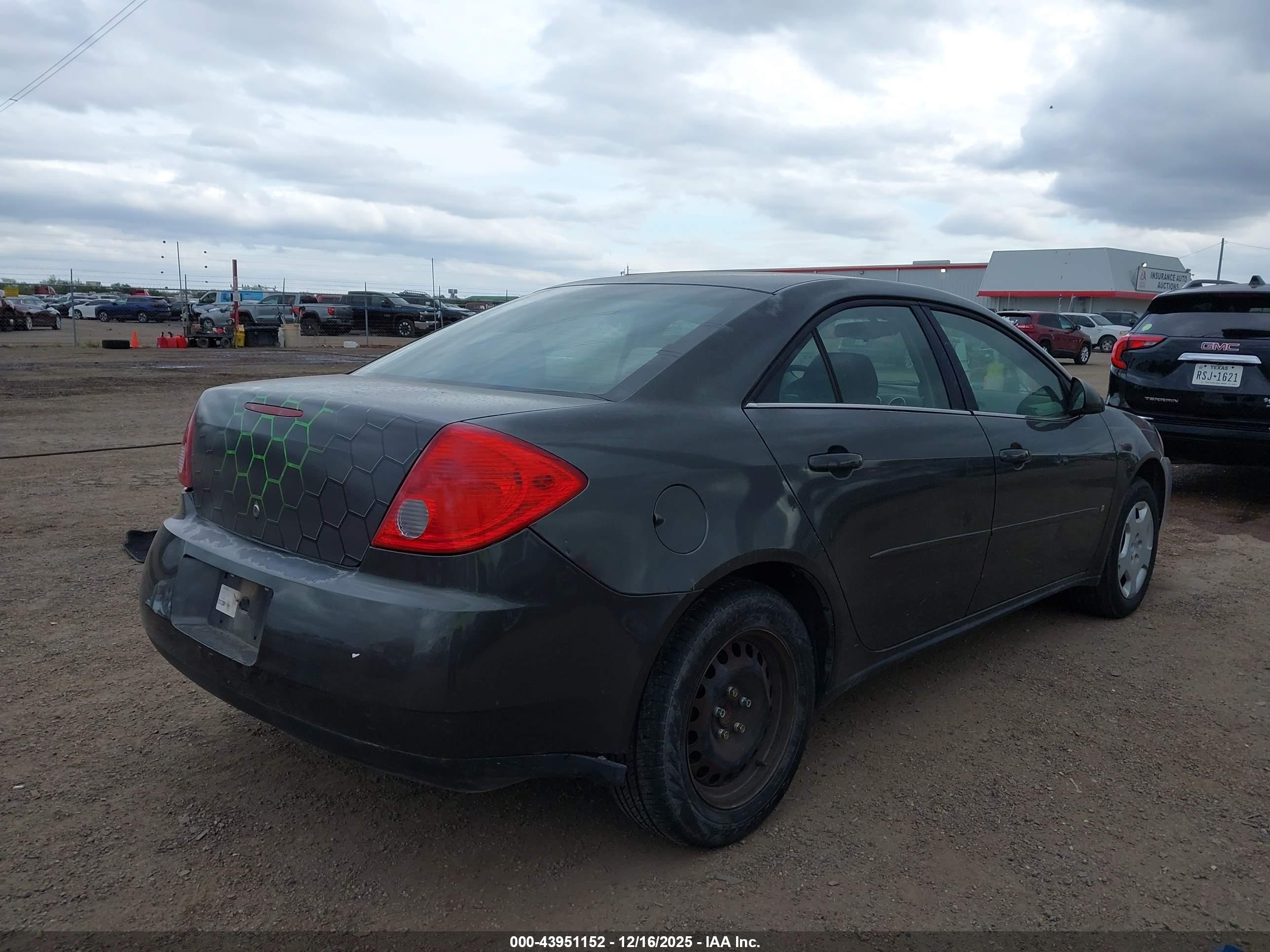 PONTIAC G6 image 4
