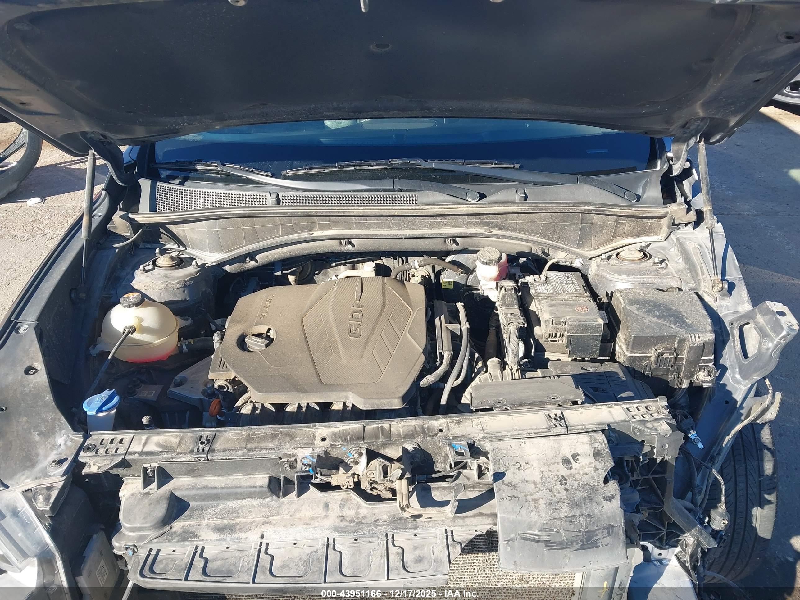 HYUNDAI SANTA image 10