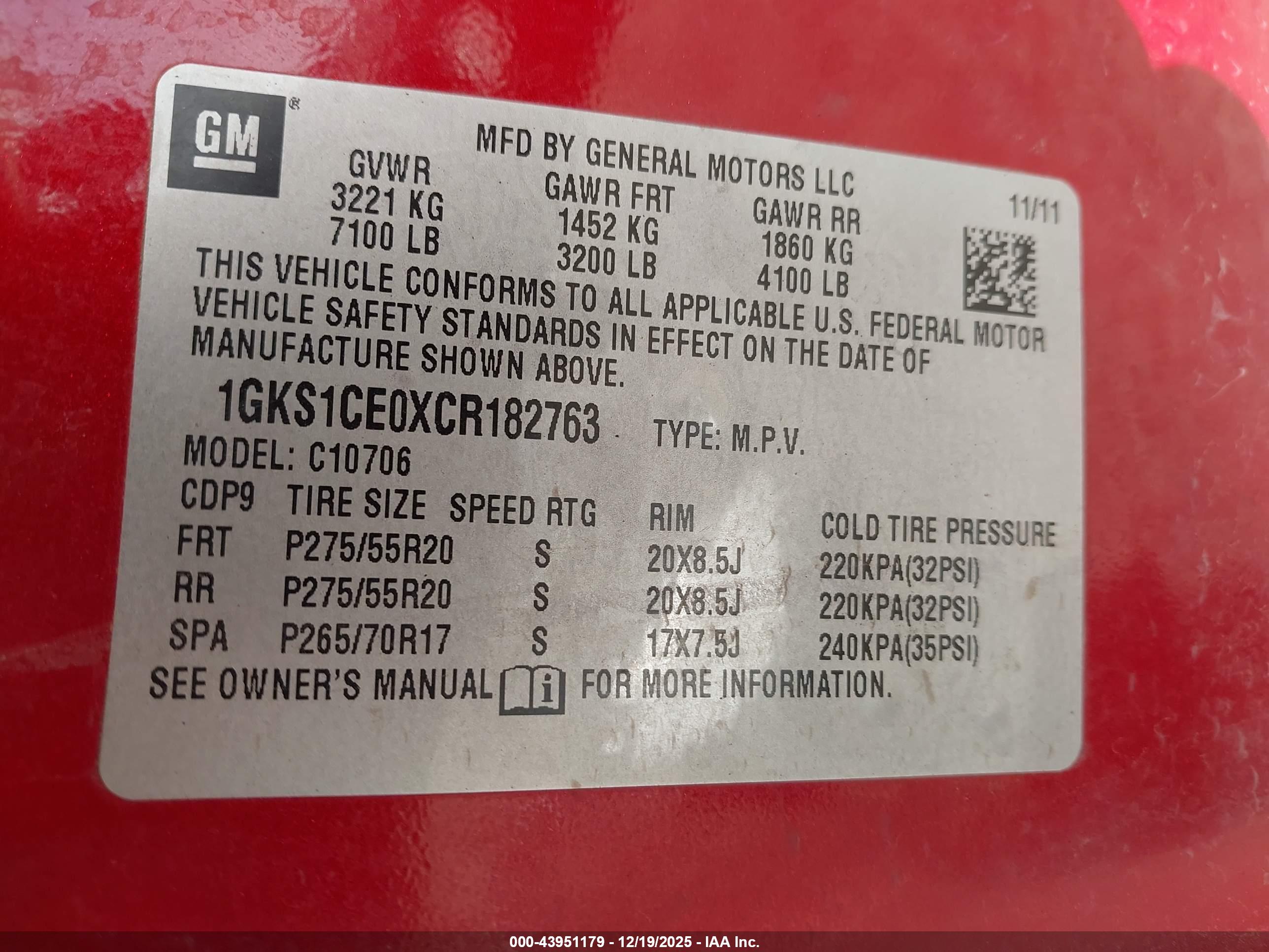 GMC YUKON image 9