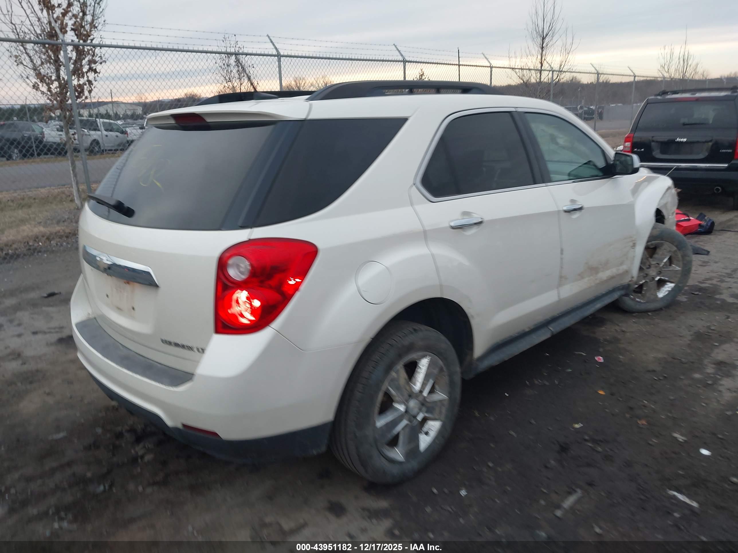 CHEVROLET EQUINOX image 4
