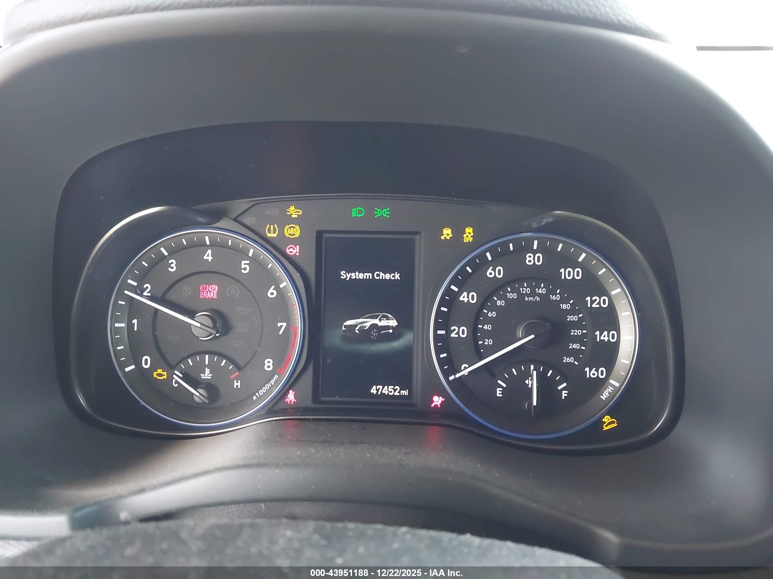 HYUNDAI KONA image 7