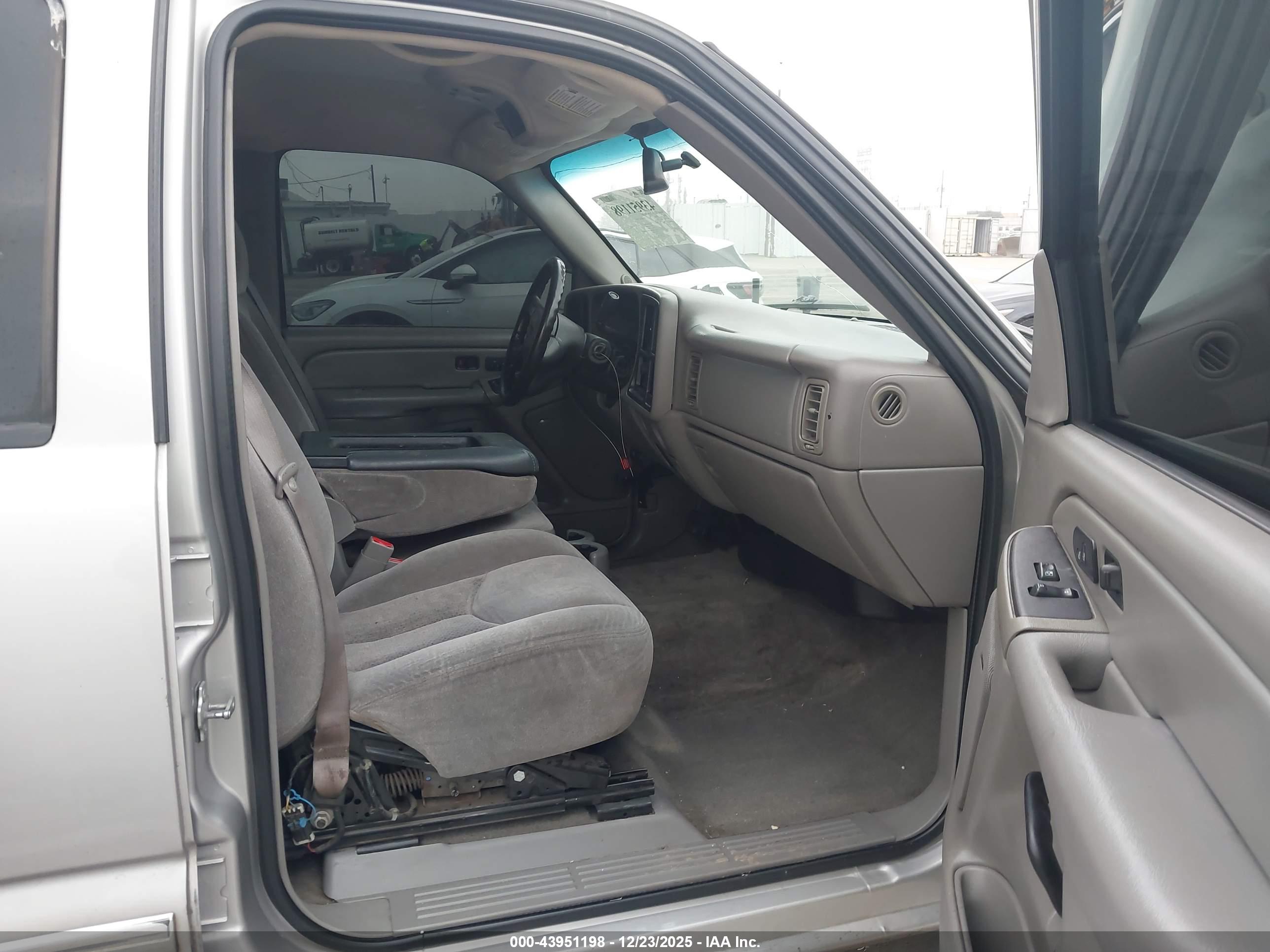 GMC SIERRA image 5