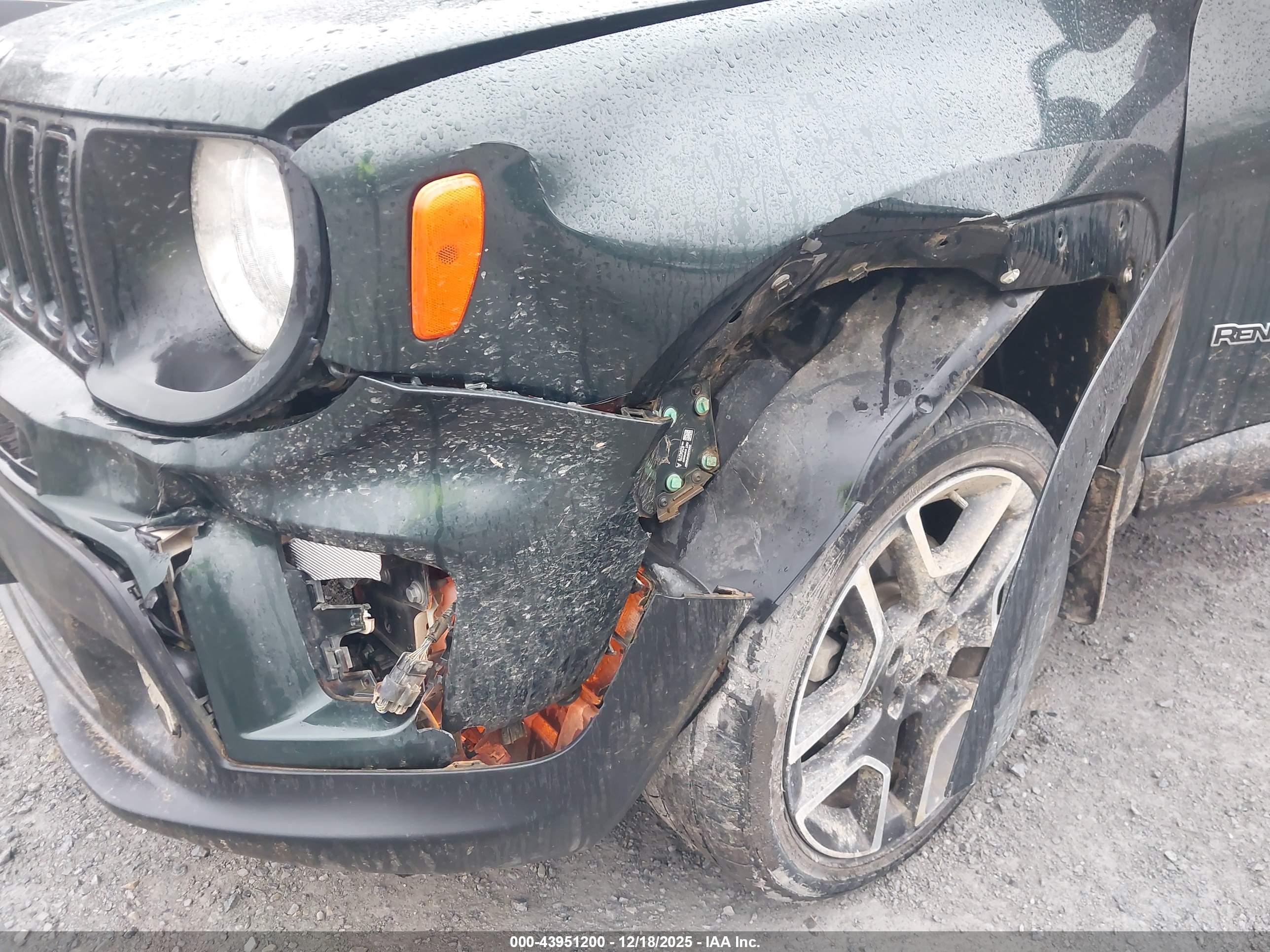JEEP RENEGADE image 6