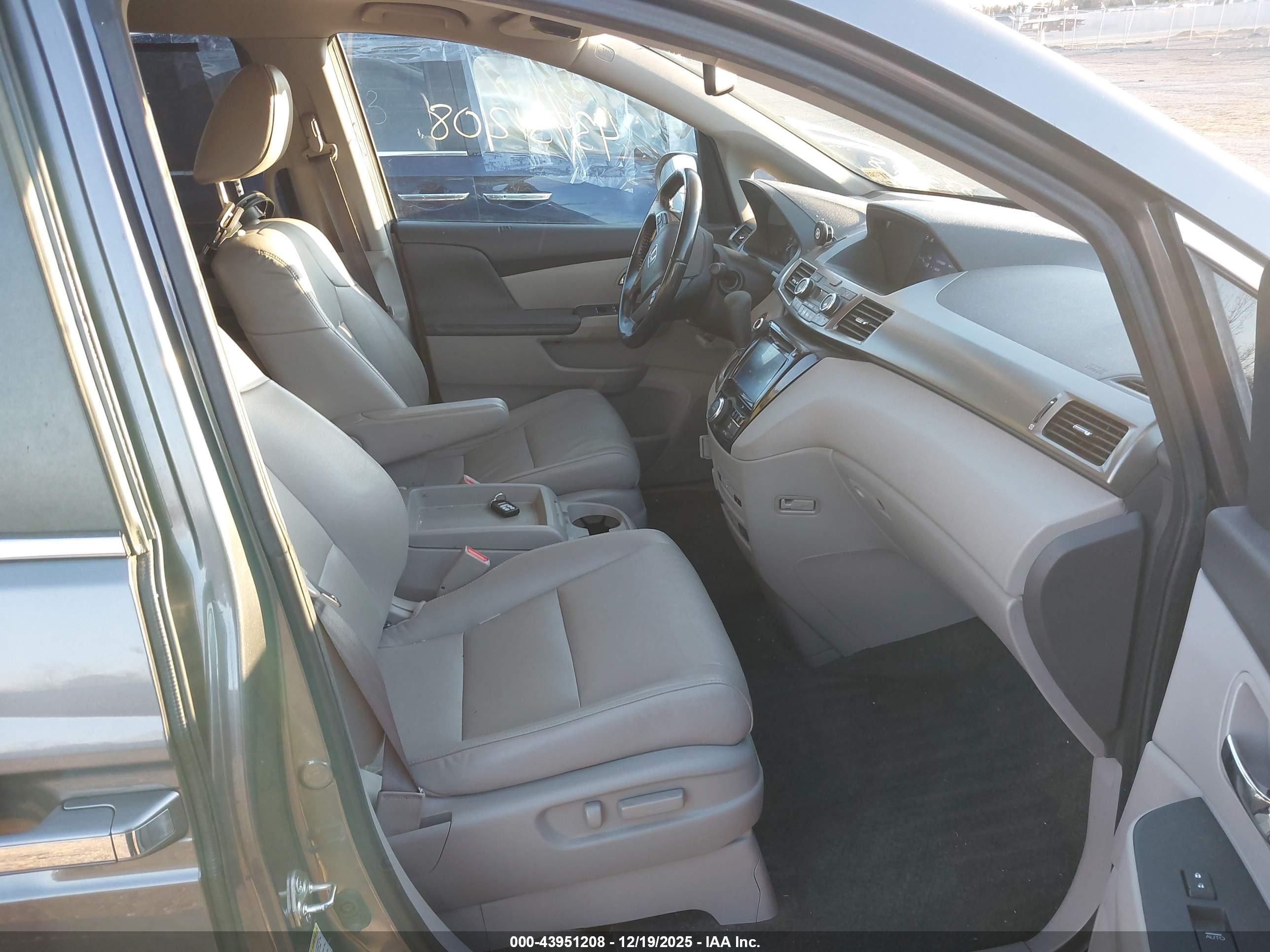 HONDA ODYSSEY image 5