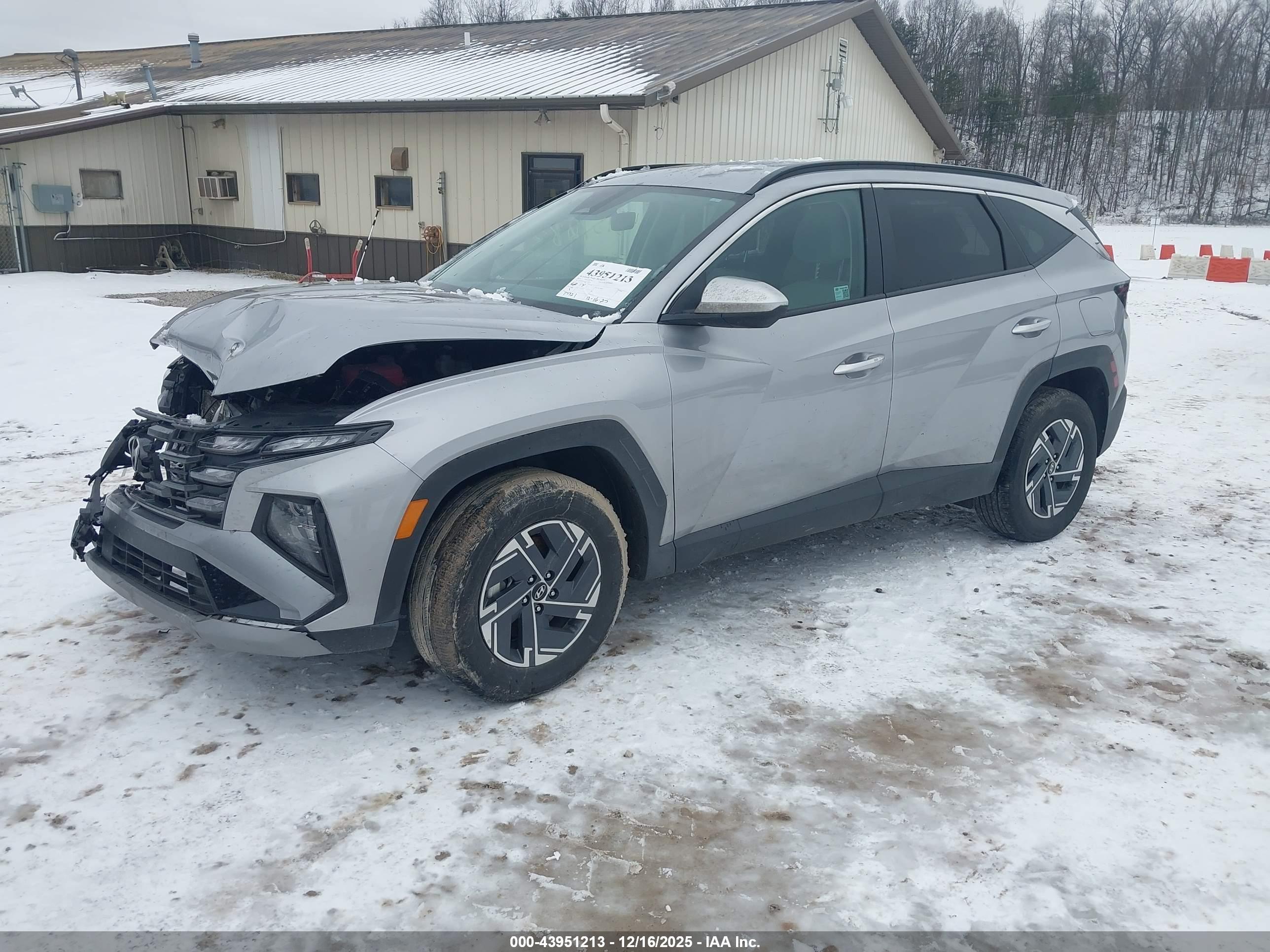 HYUNDAI TUCSON image 2