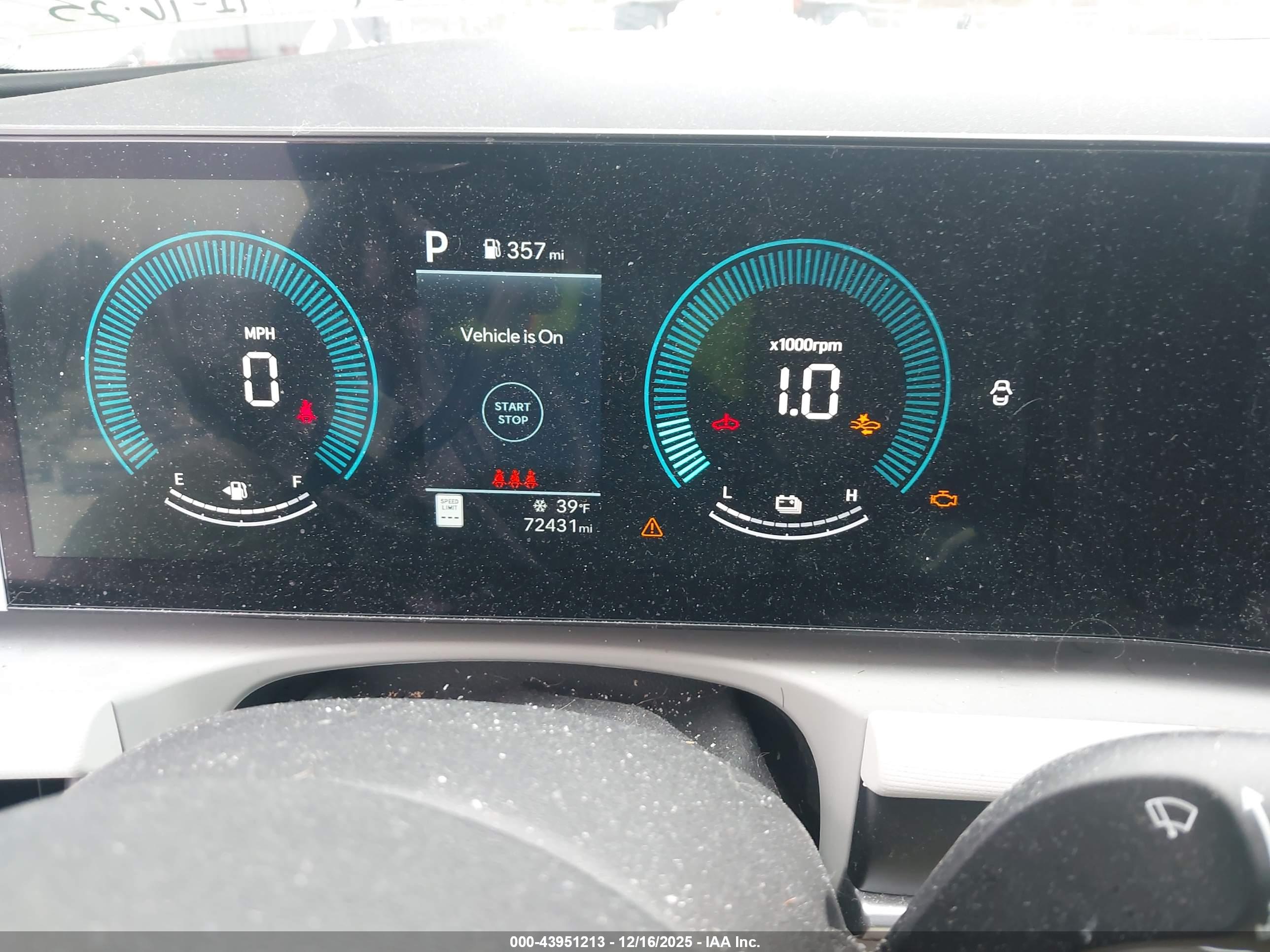 HYUNDAI TUCSON image 7