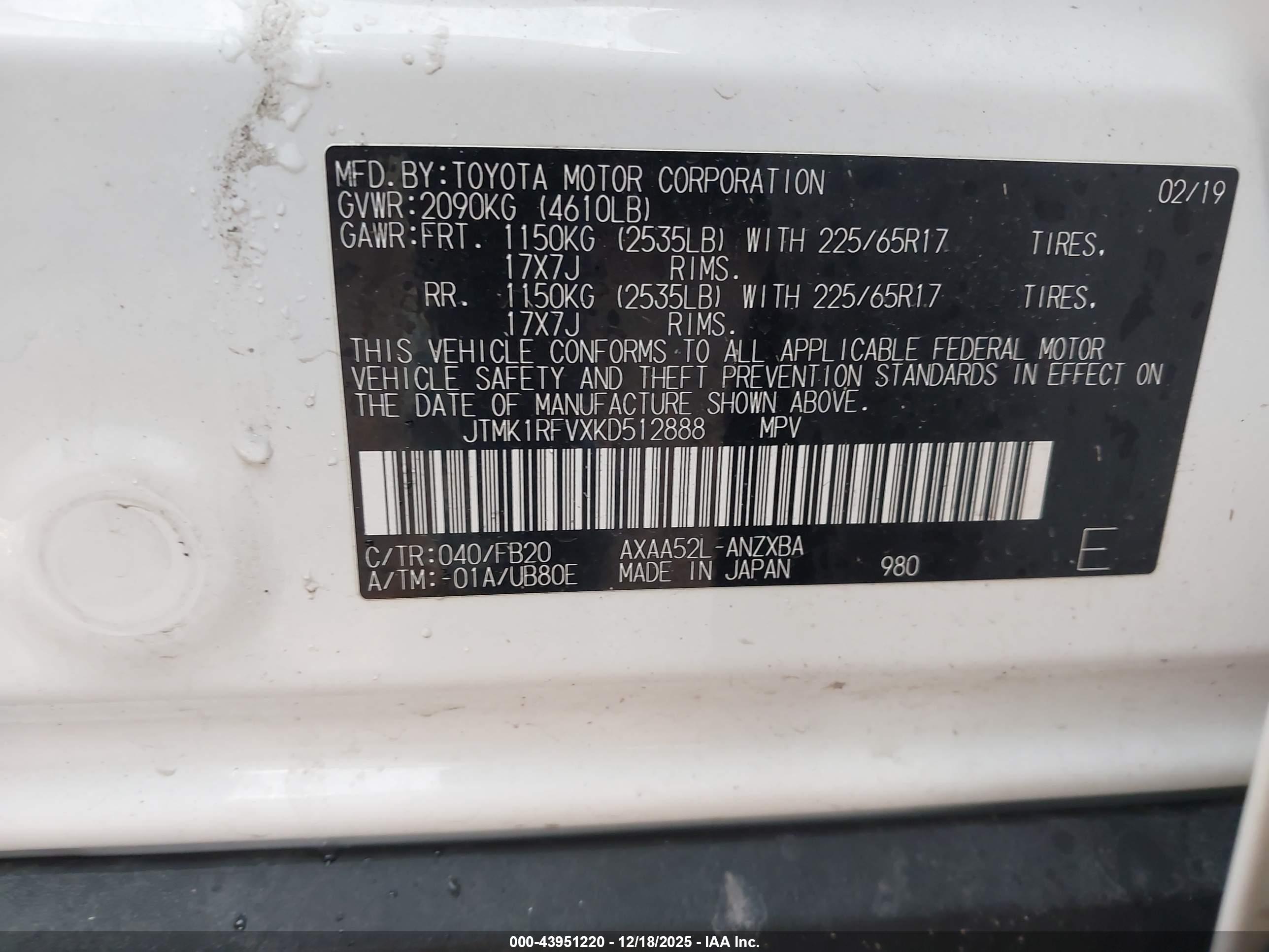 TOYOTA RAV4 image 9