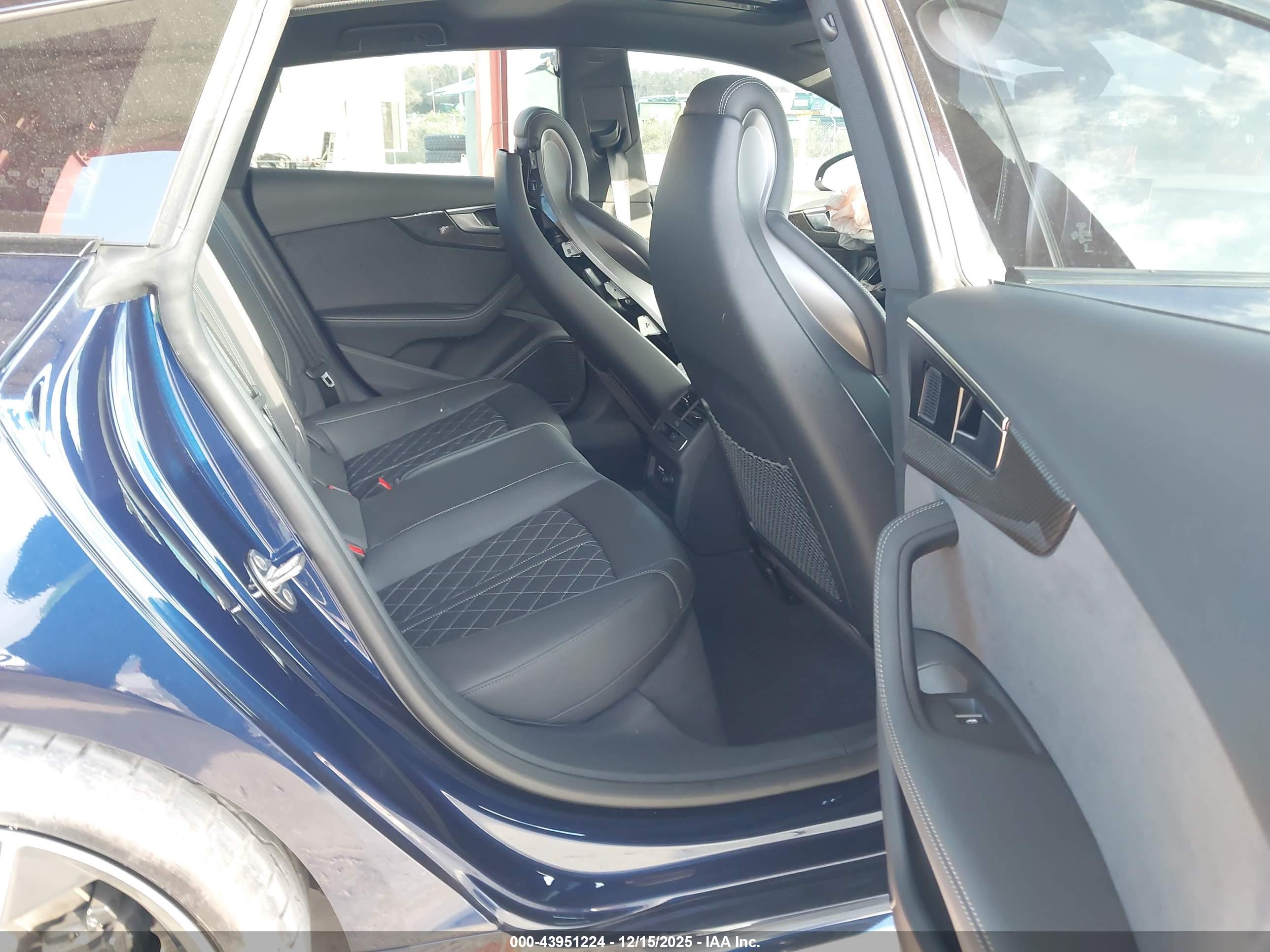AUDI S5 image 8