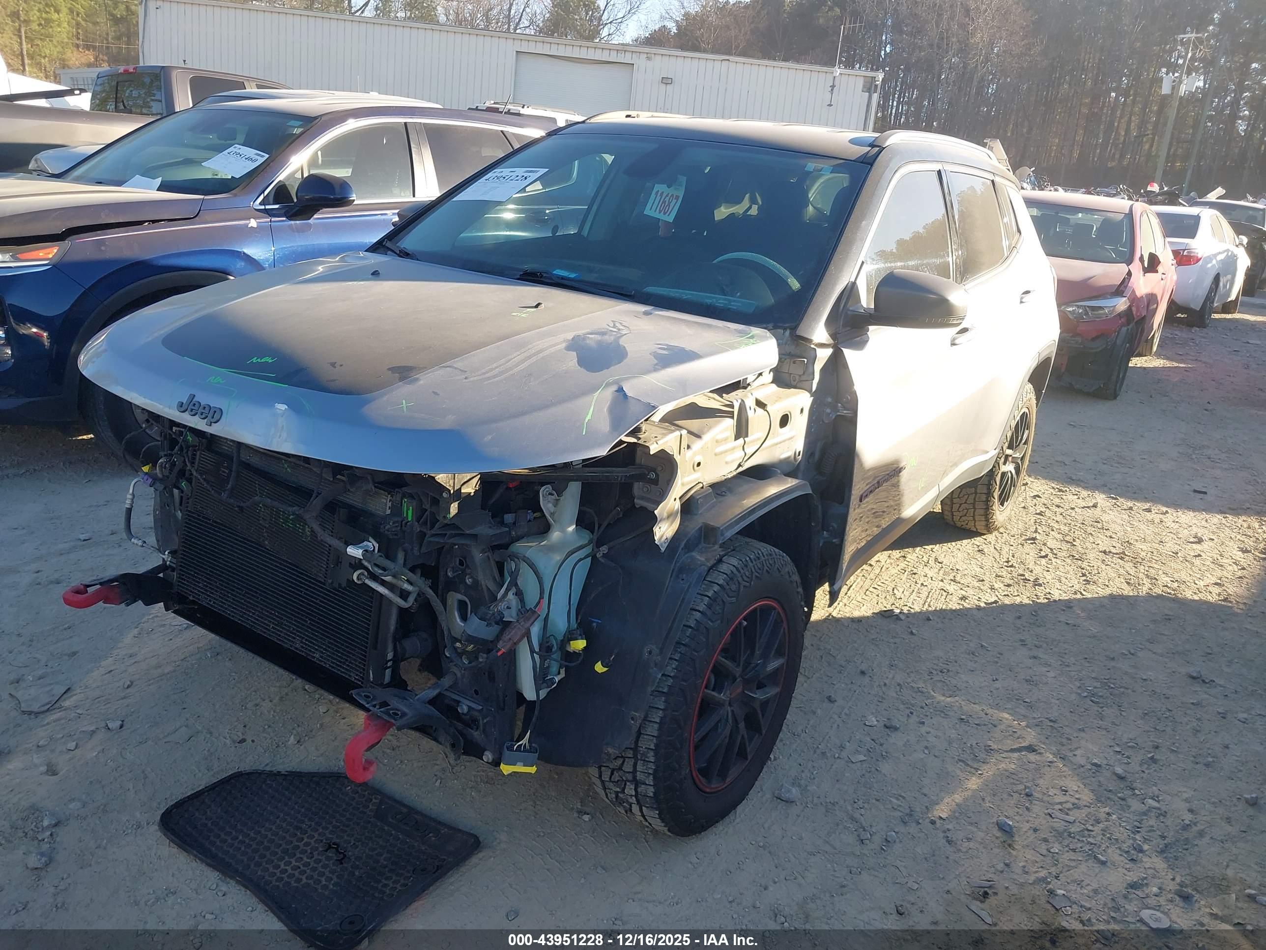 JEEP COMPASS image 2
