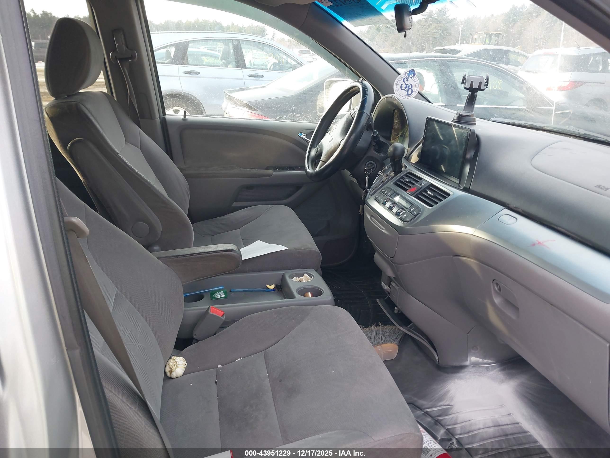 HONDA ODYSSEY image 5