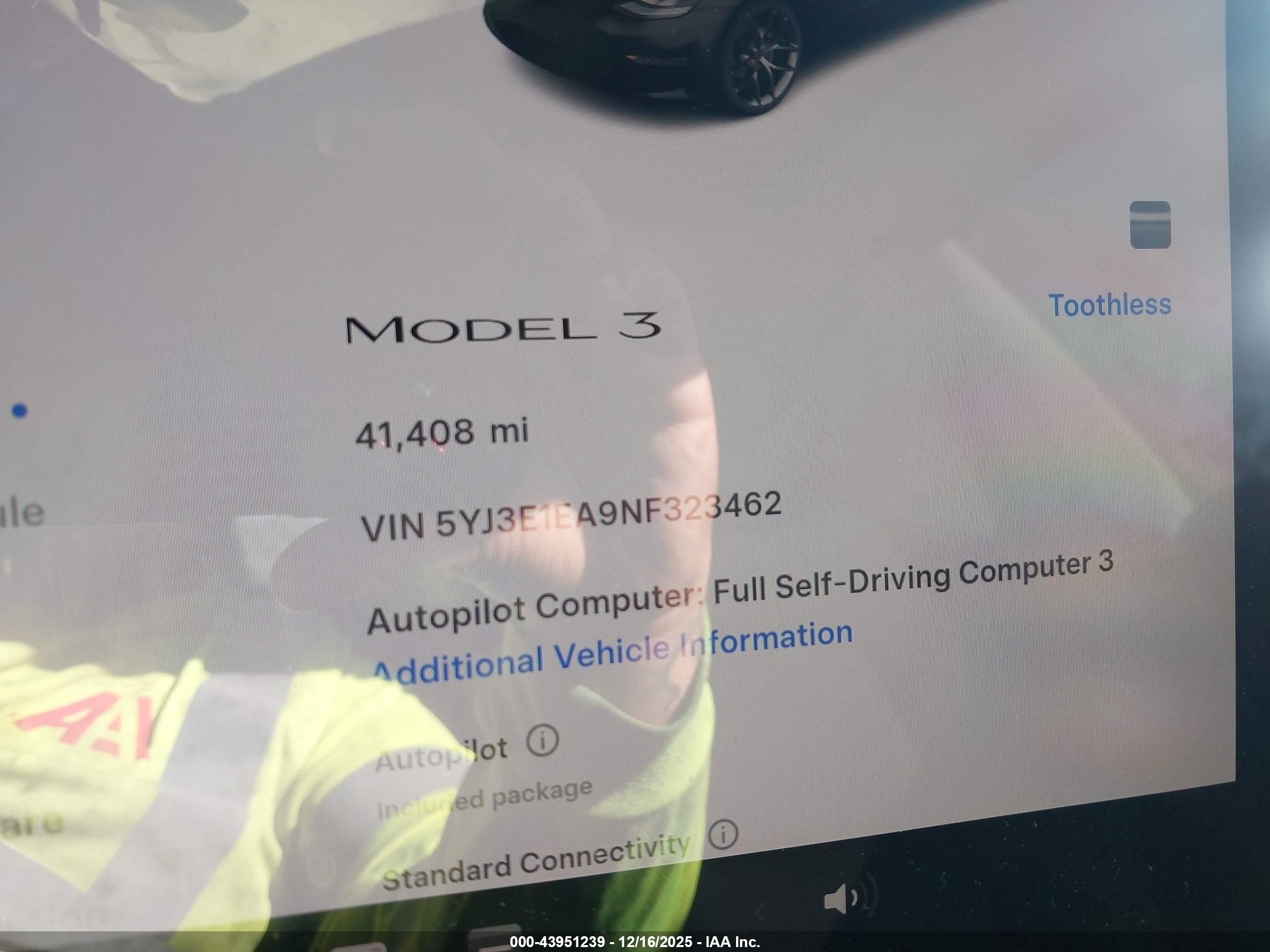 TESLA MODEL image 7