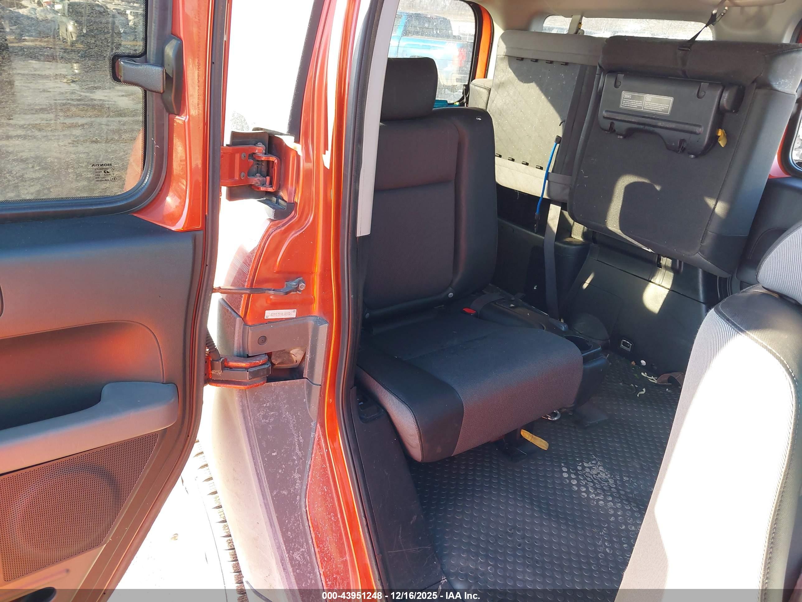 HONDA ELEMENT image 8