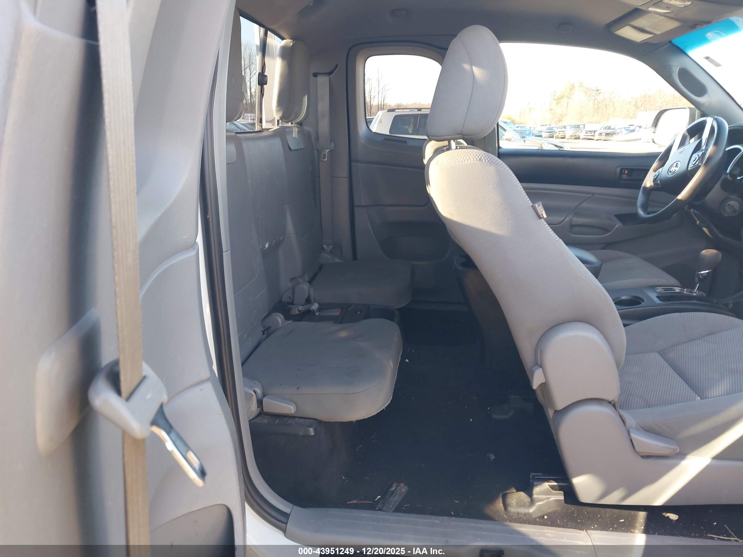 TOYOTA TACOMA image 8