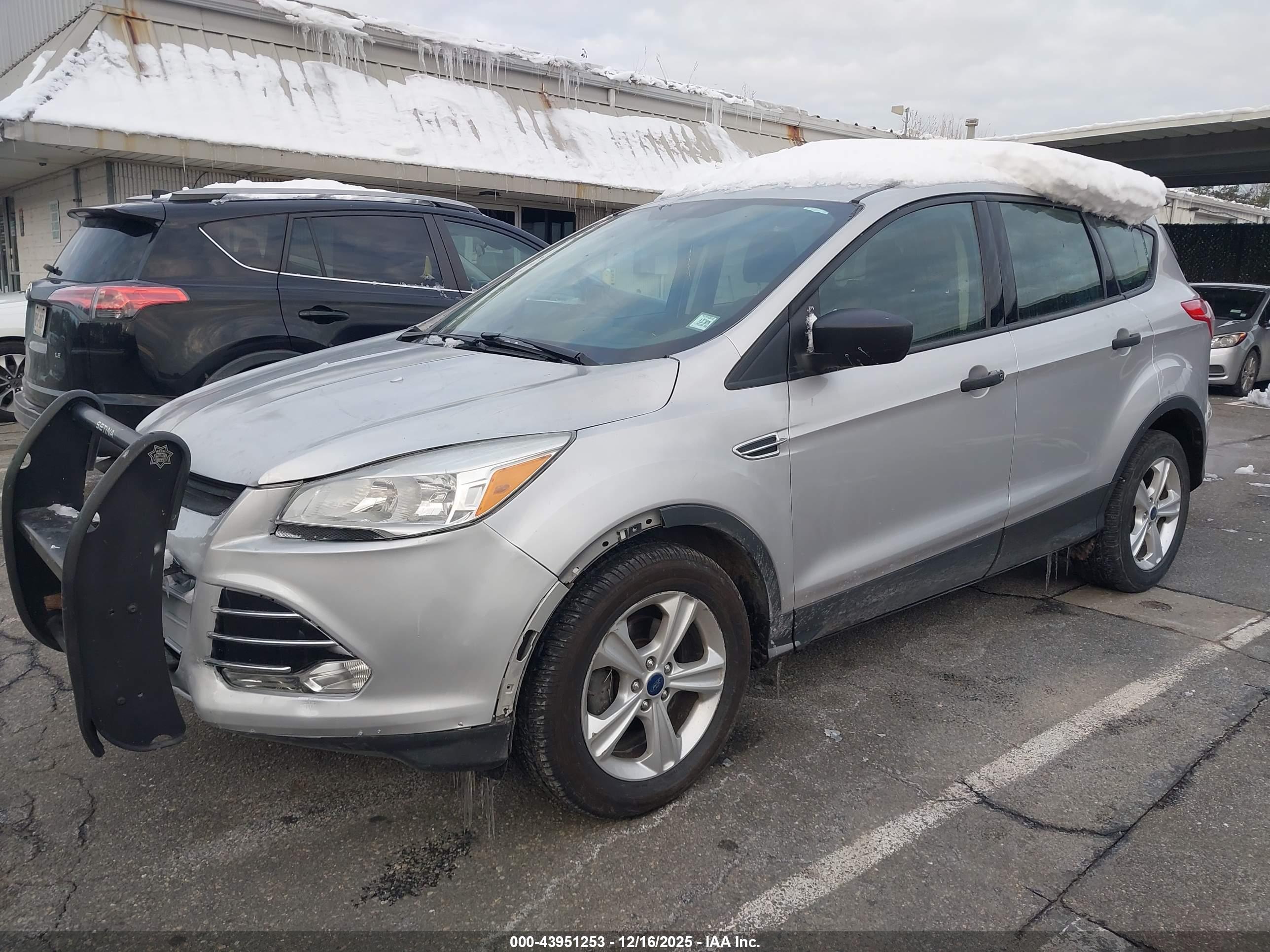 FORD ESCAPE image 2
