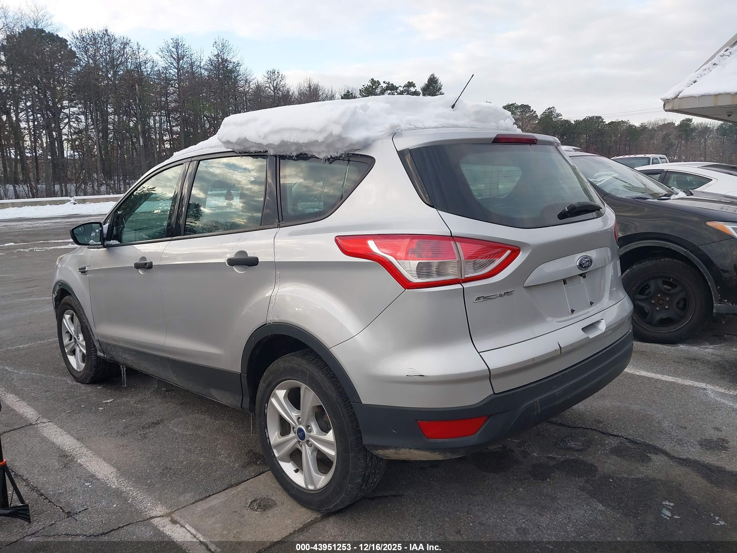 FORD ESCAPE image 3