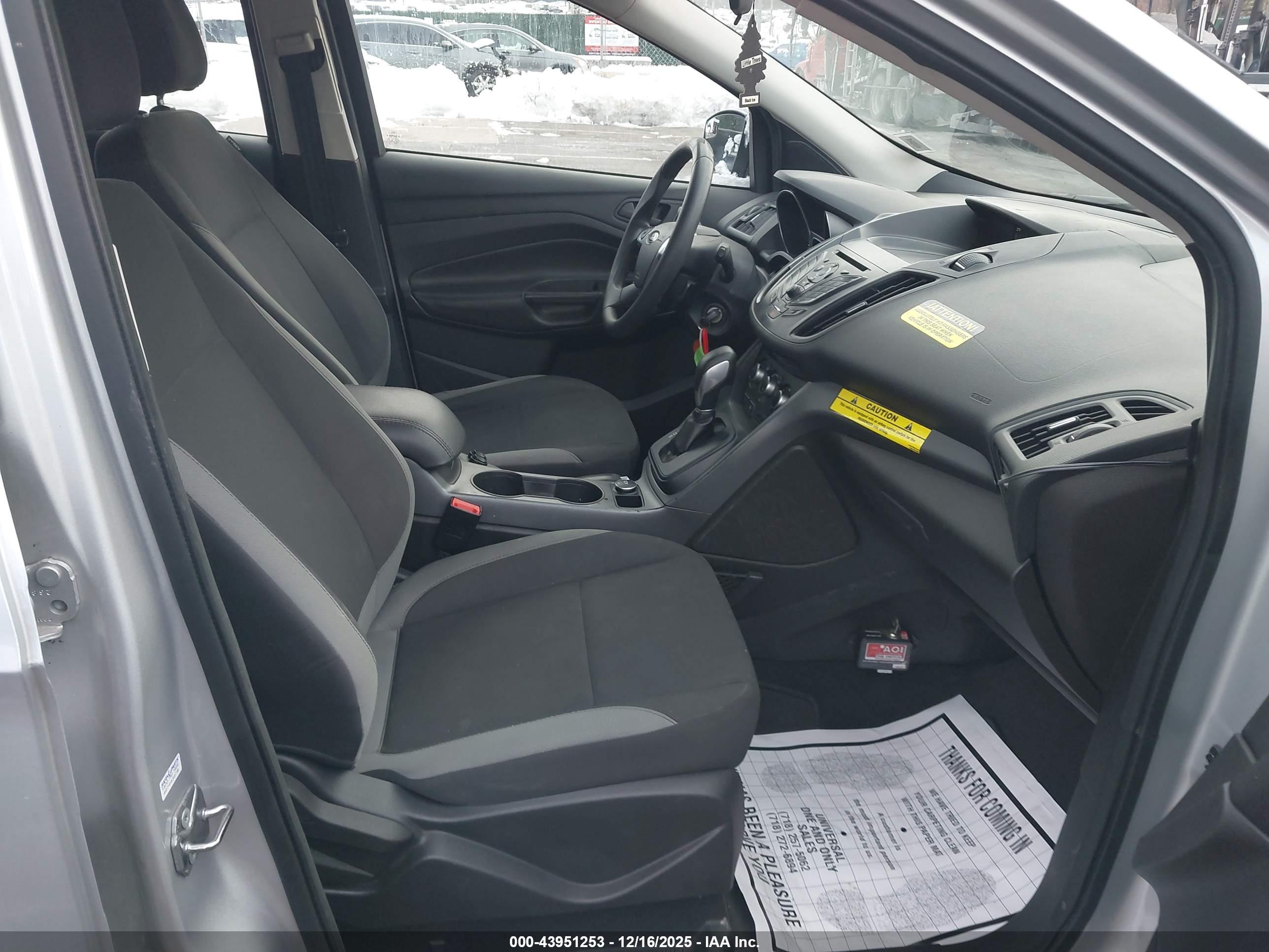 FORD ESCAPE image 5