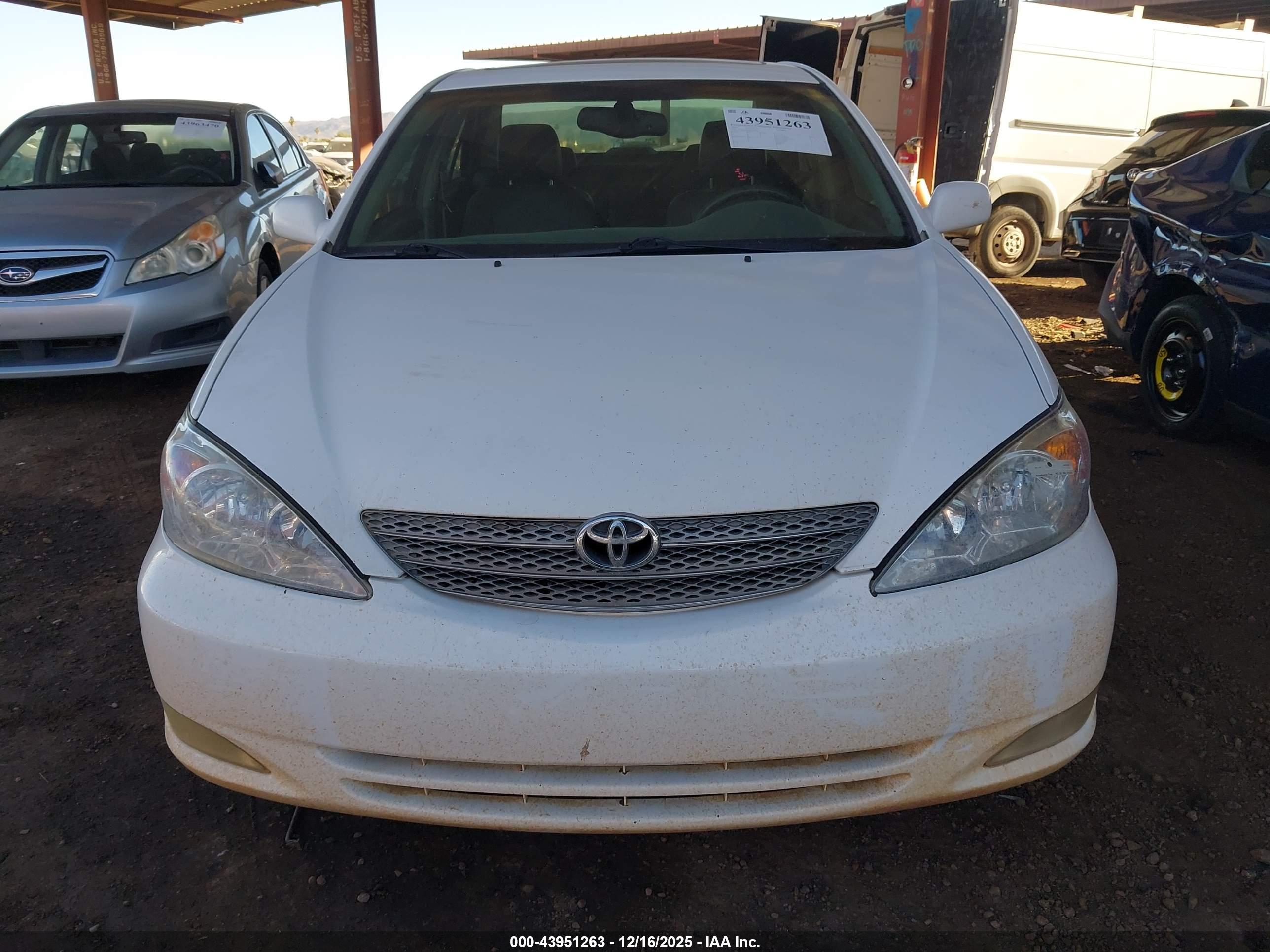 TOYOTA CAMRY image 6