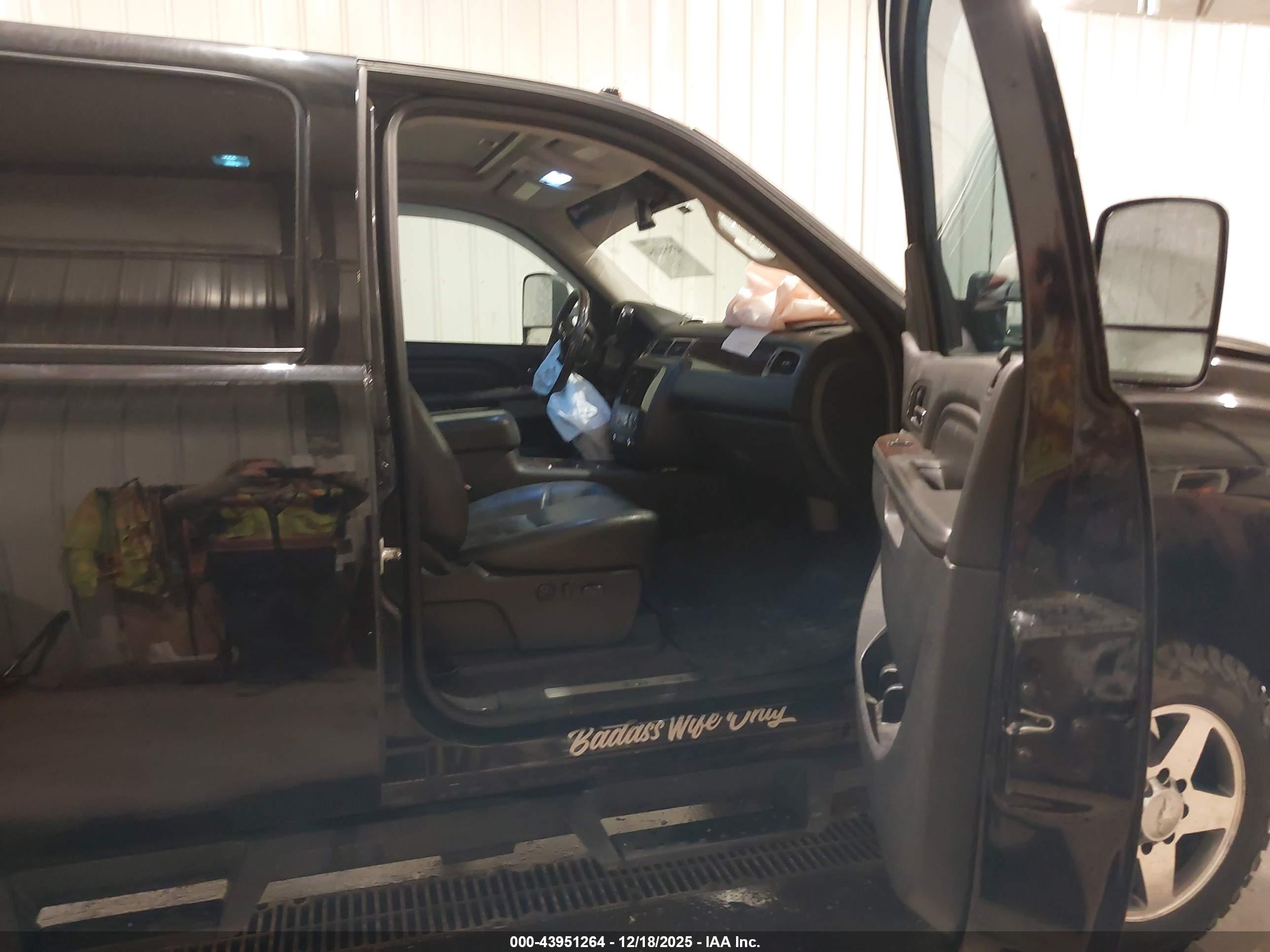 GMC SIERRA image 5
