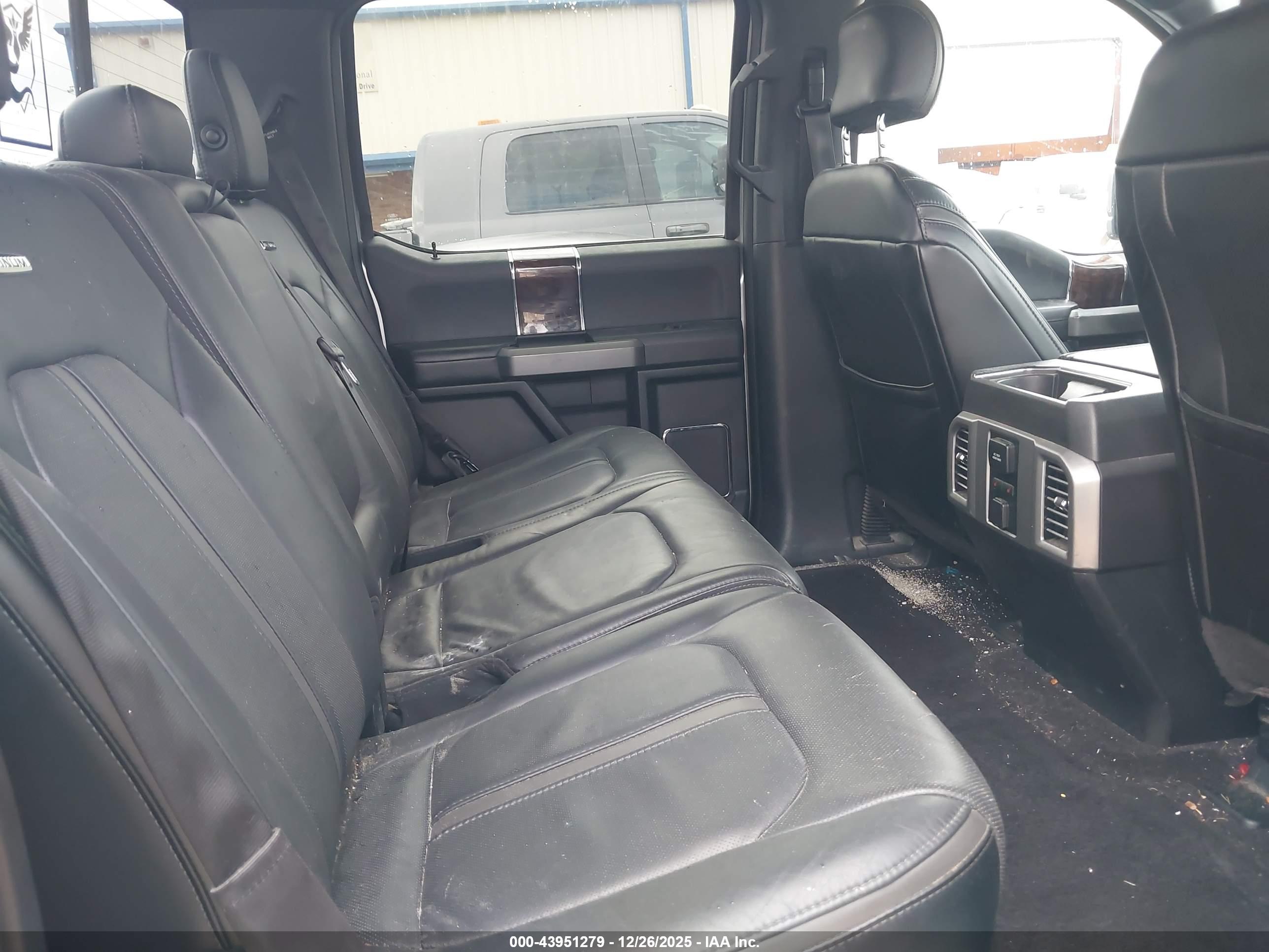 FORD F-150 image 8