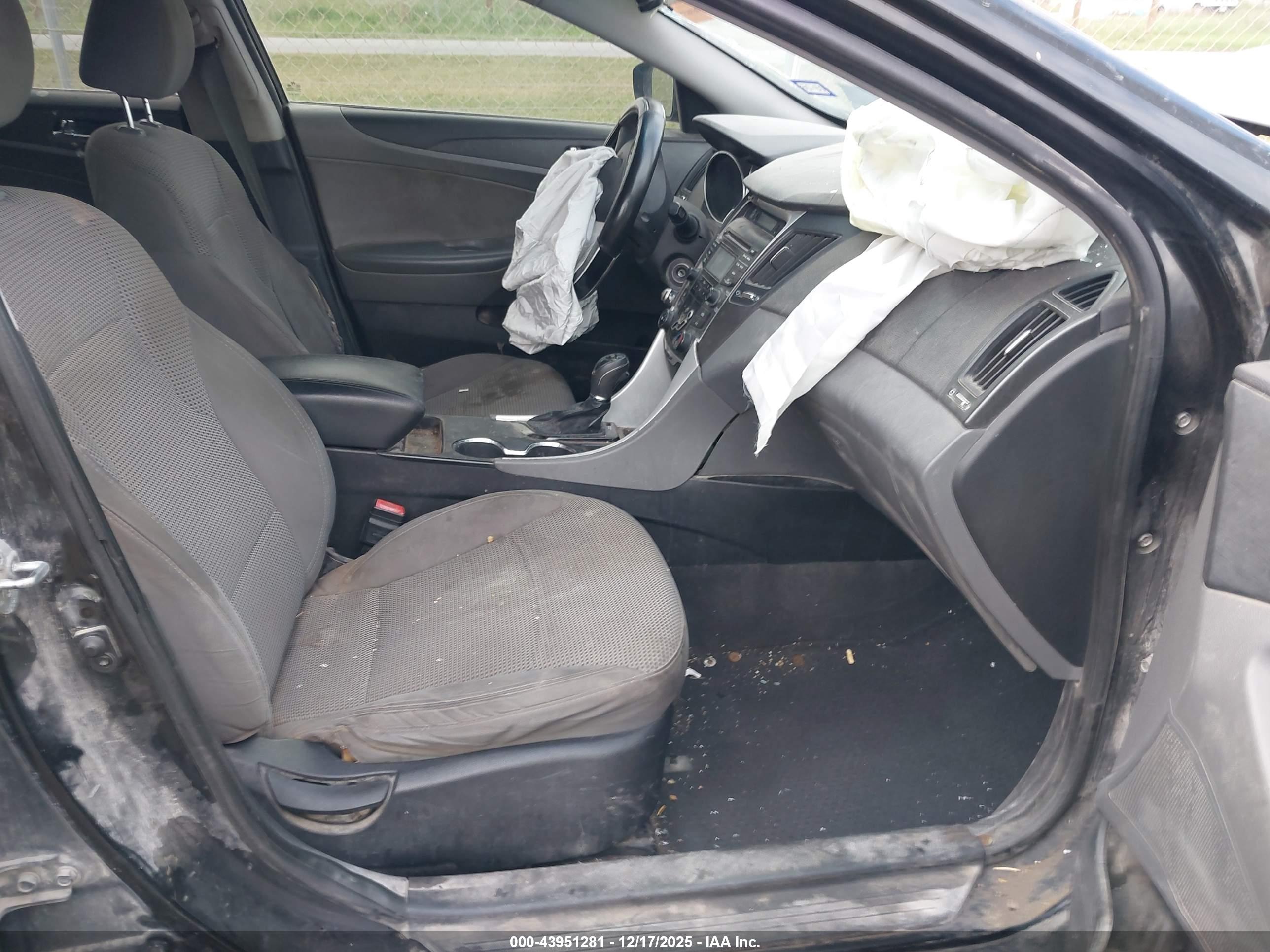 HYUNDAI SONATA image 5