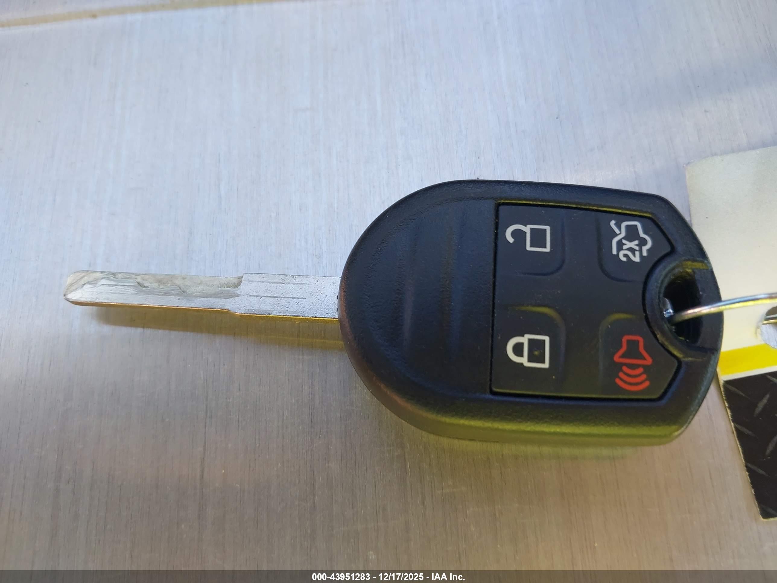 FORD FIESTA image 11