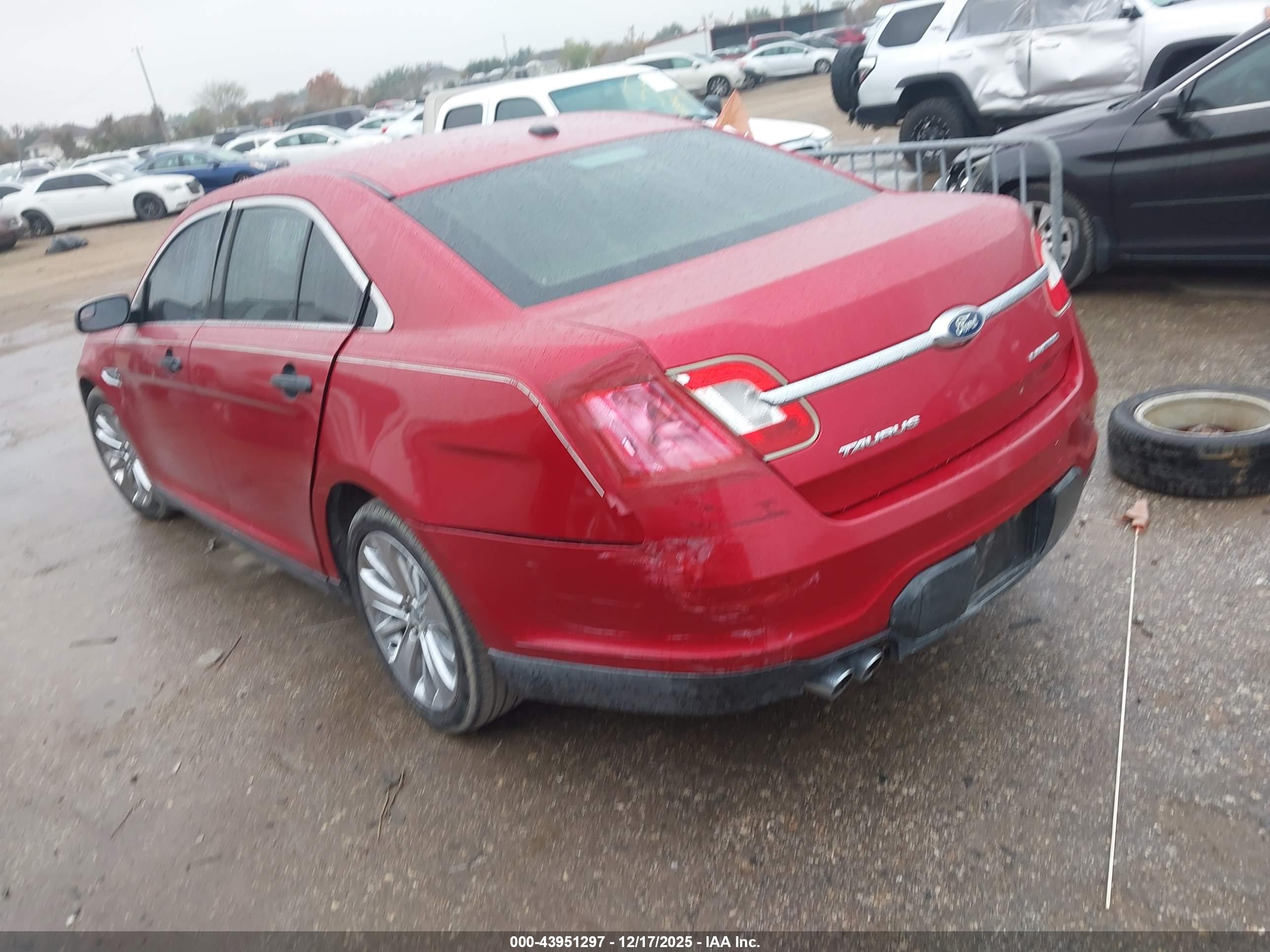 FORD TAURUS image 3