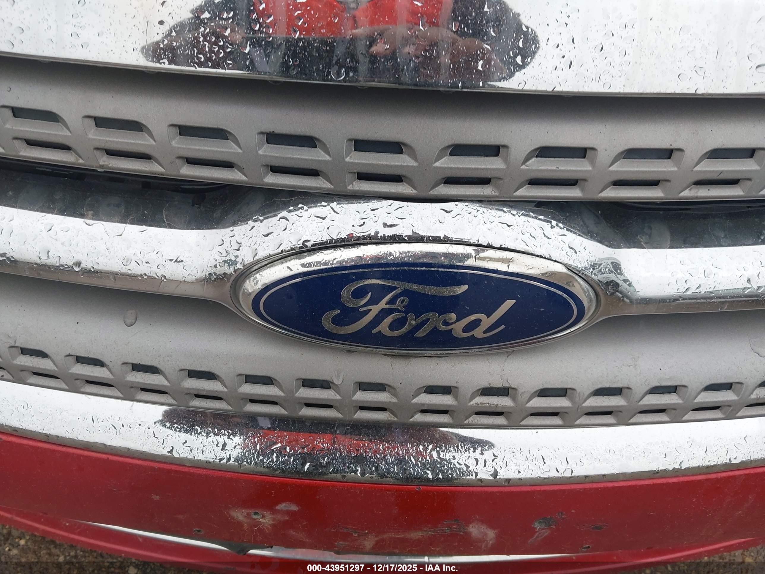 FORD TAURUS image 6