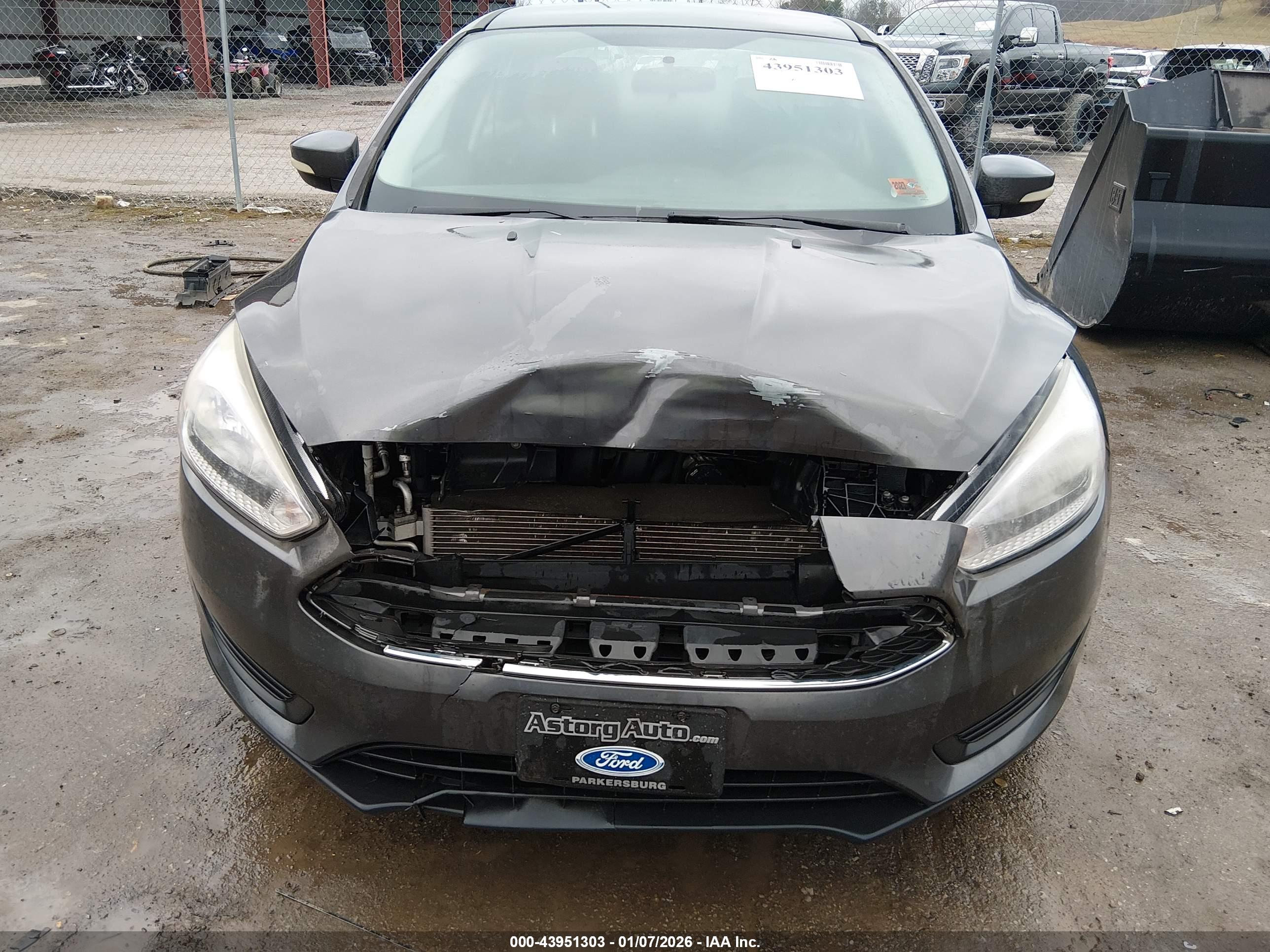 FORD FOCUS image 6