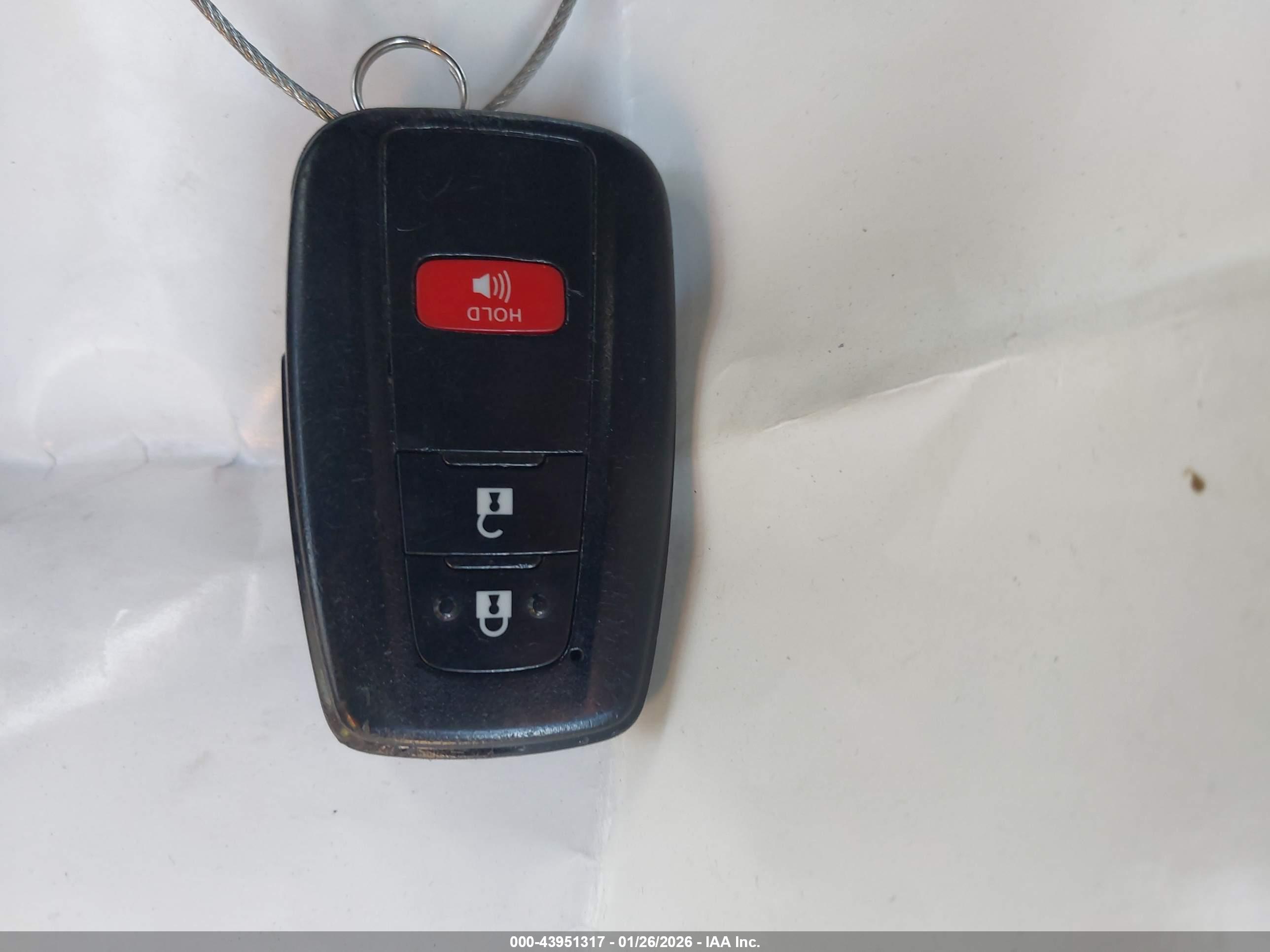 TOYOTA COROLLA image 11