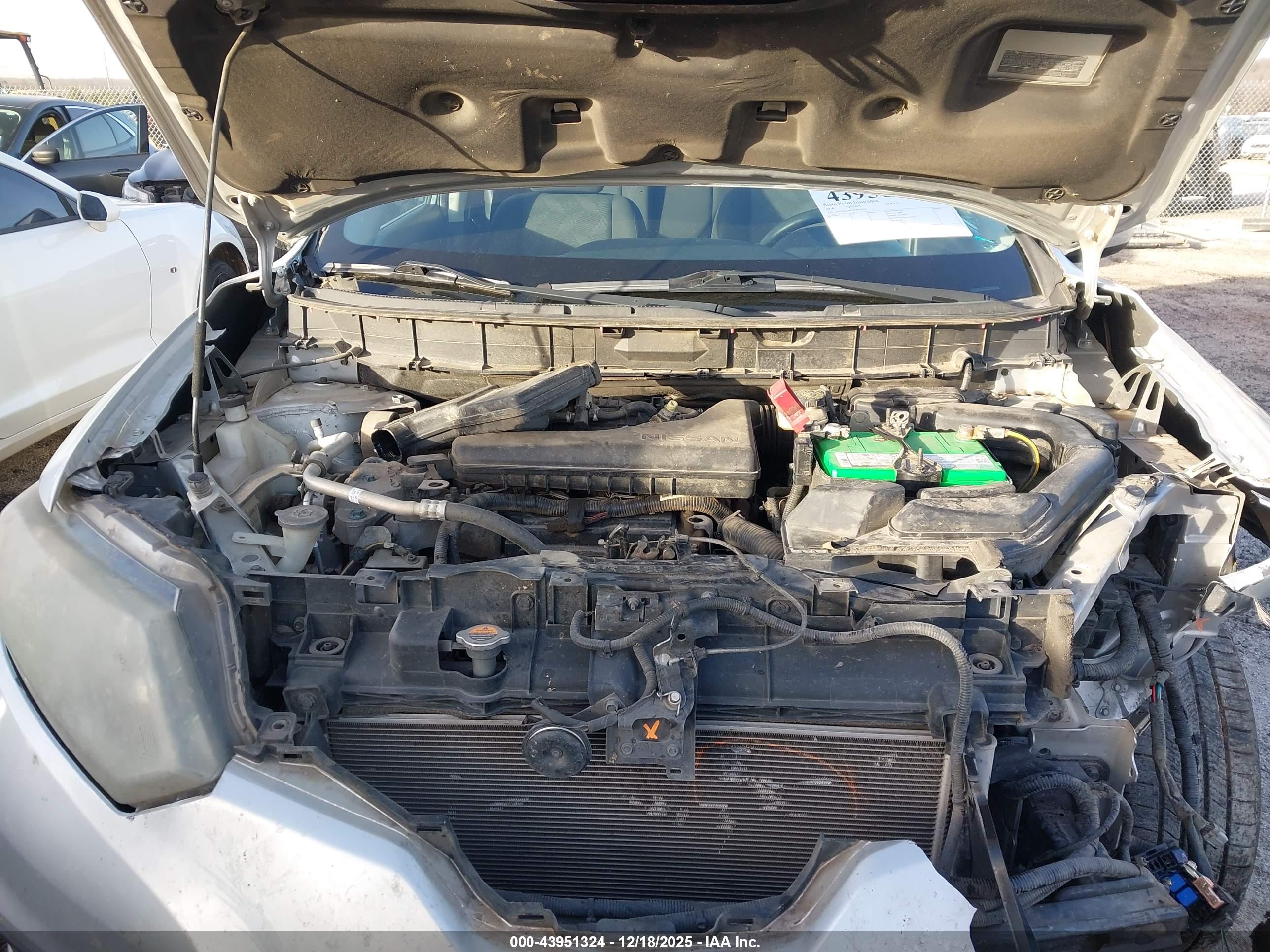 NISSAN ROGUE image 10