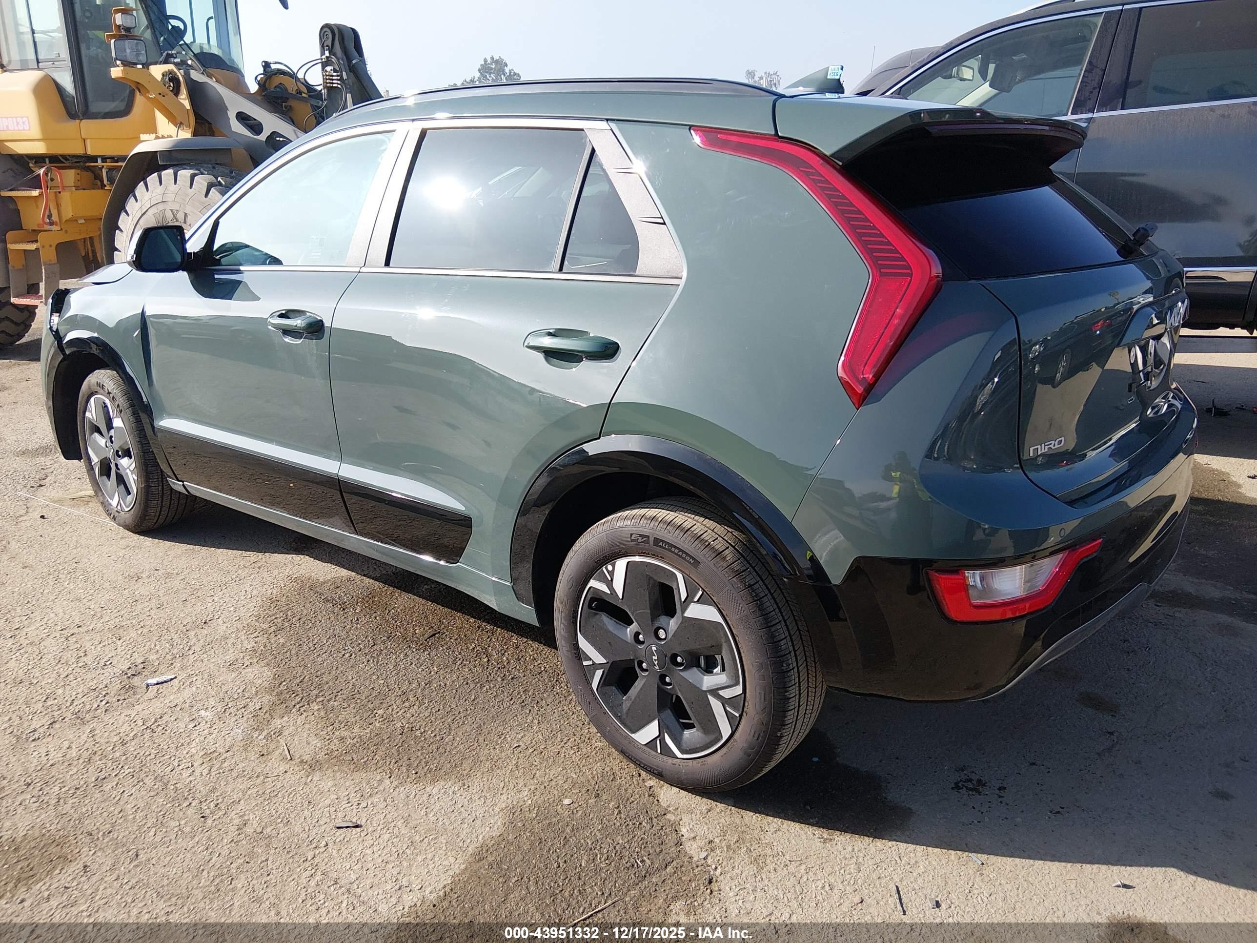 KIA NIRO image 3