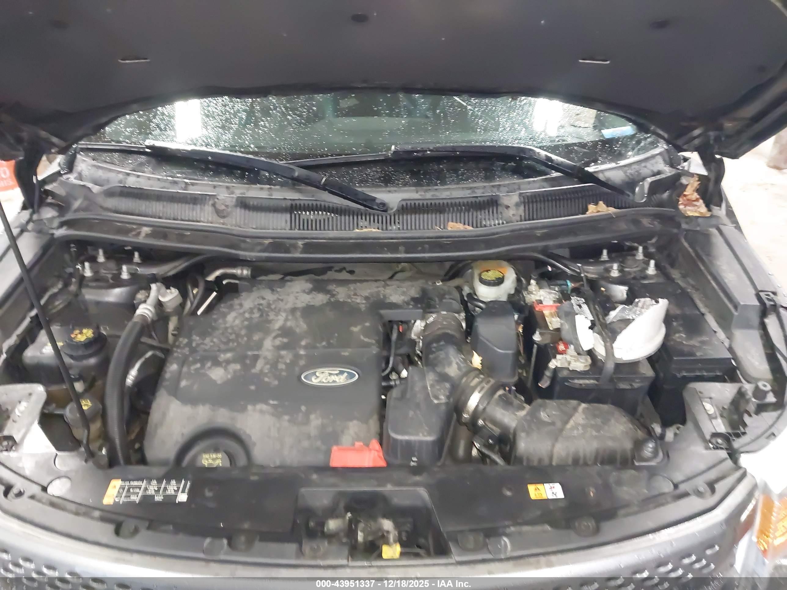 FORD EXPLORER image 10