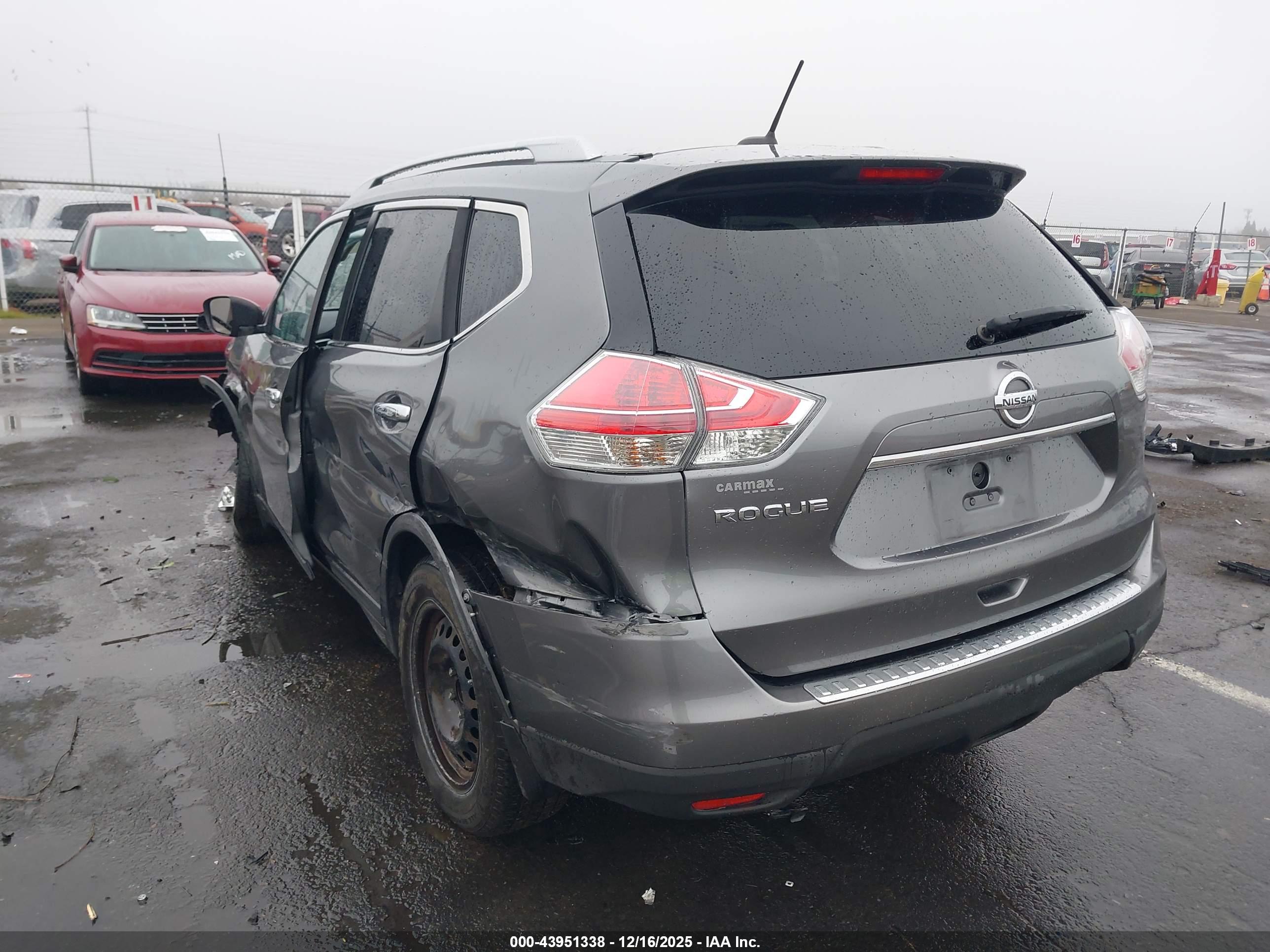 NISSAN ROGUE image 3