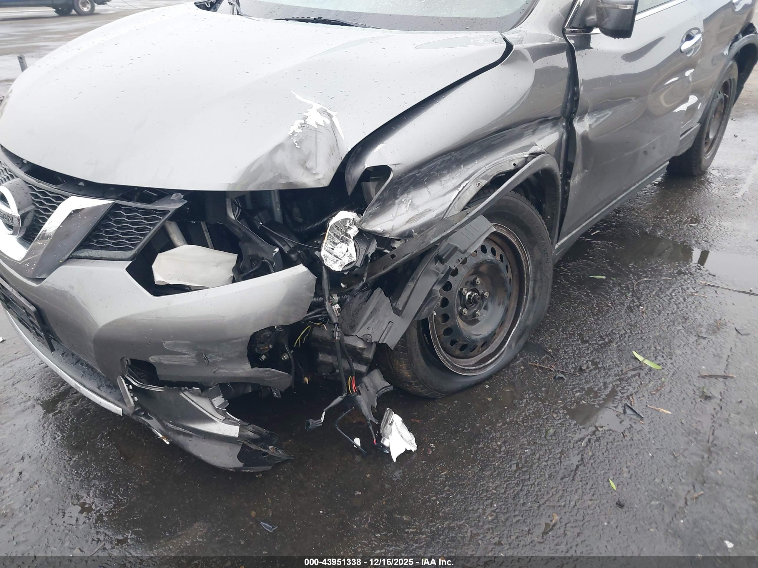 NISSAN ROGUE image 6