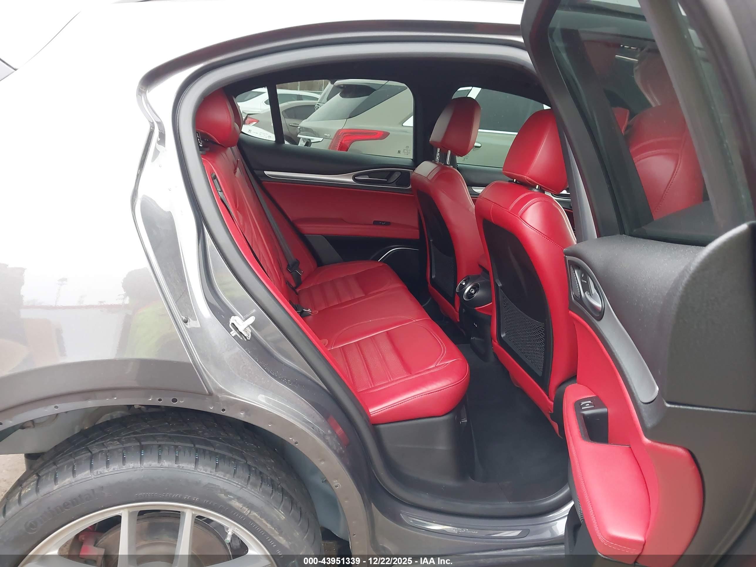 ALFA ROMEO image 8