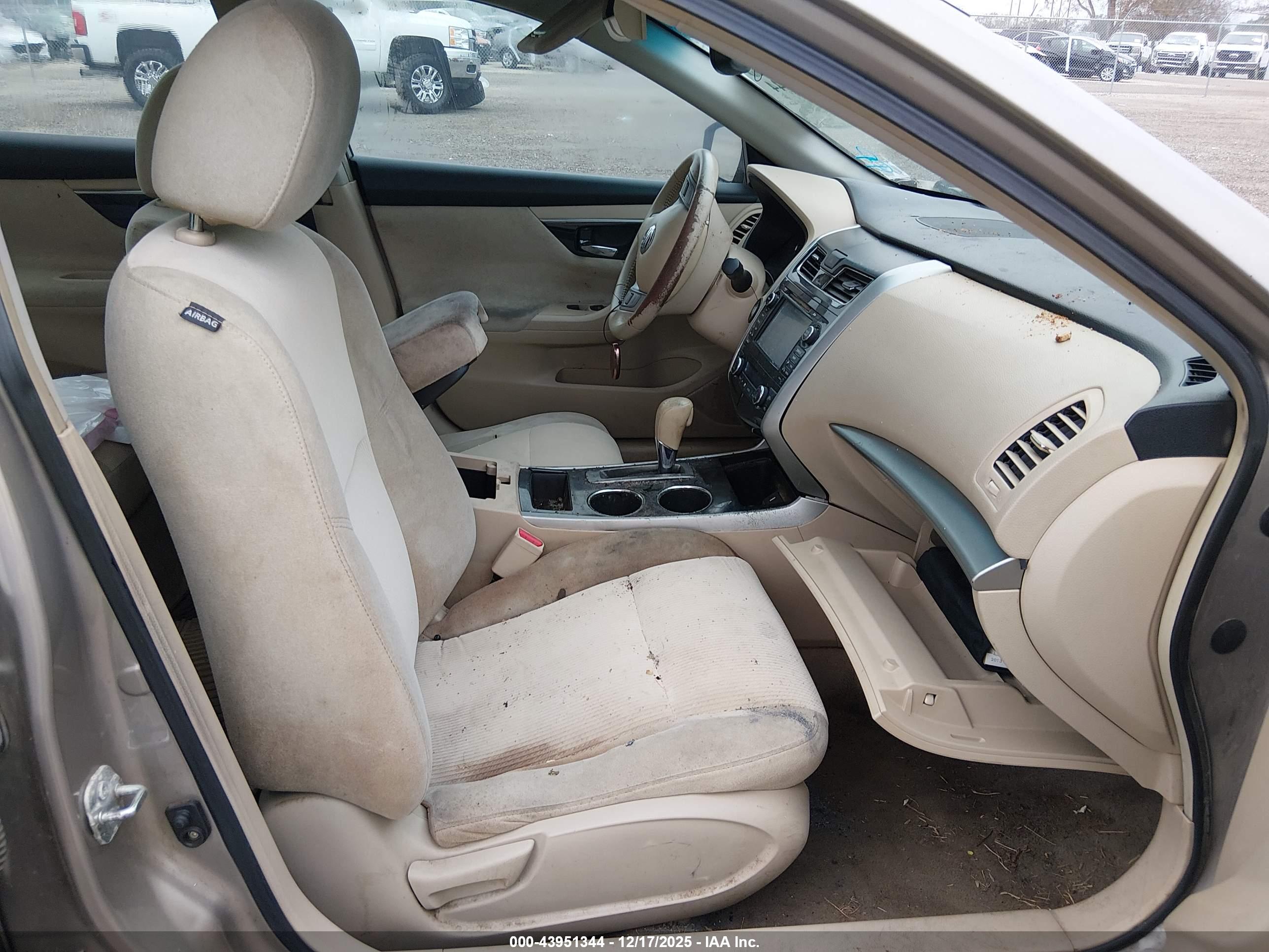 NISSAN ALTIMA image 5