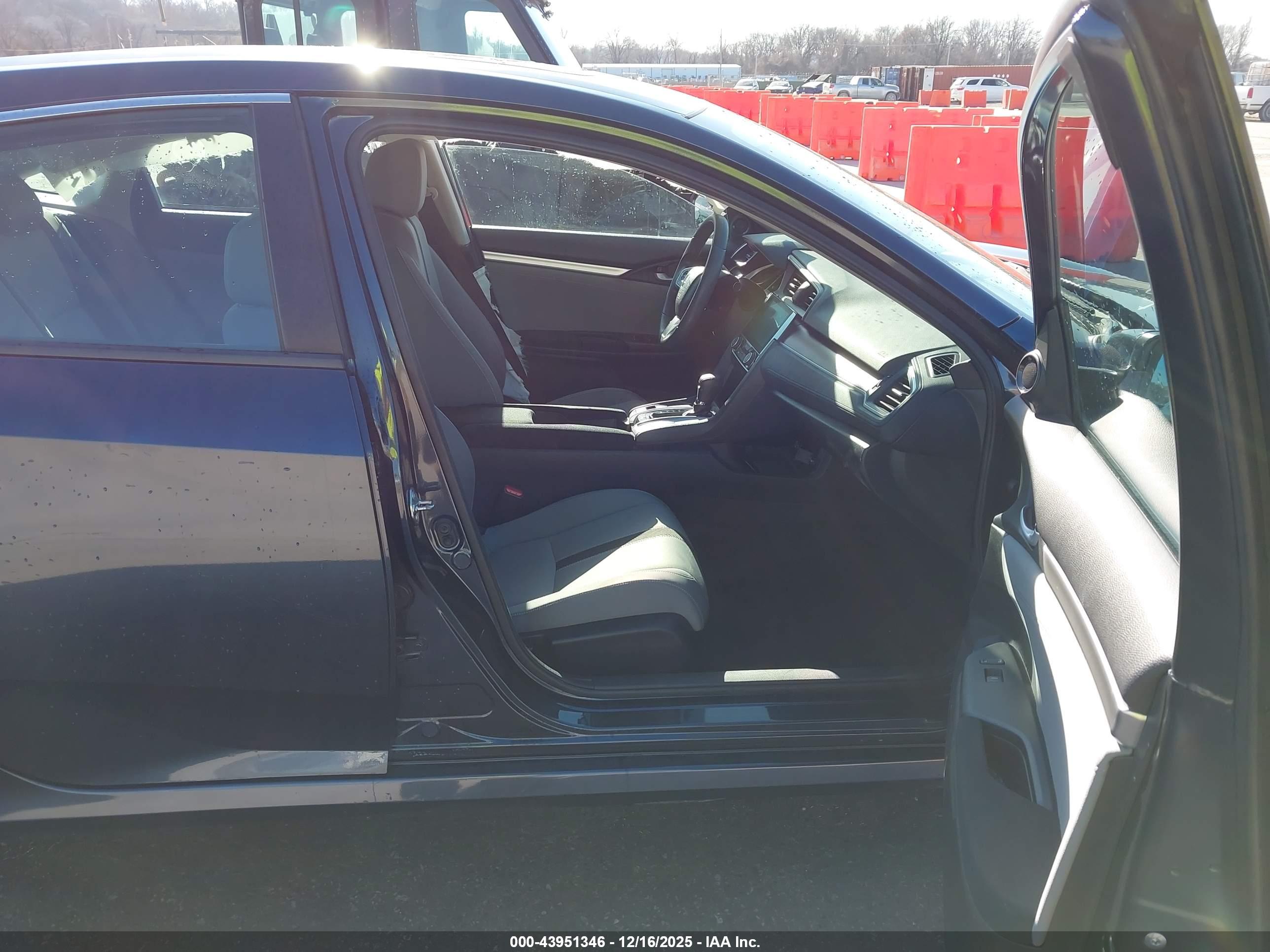 HONDA CIVIC image 5